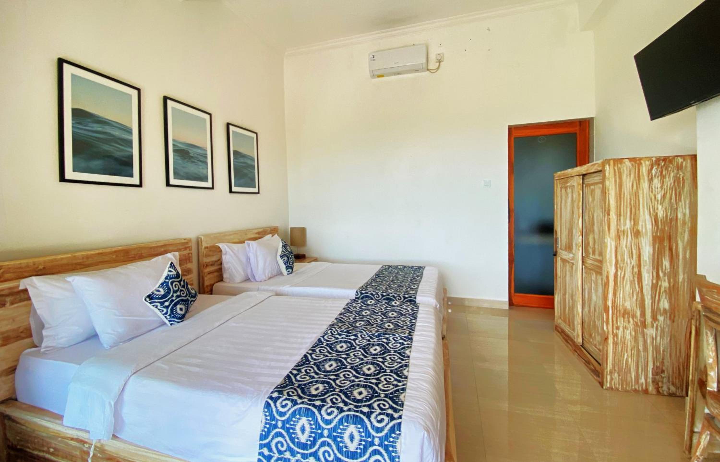 Deluxe Twin Room with Sea View photo 1