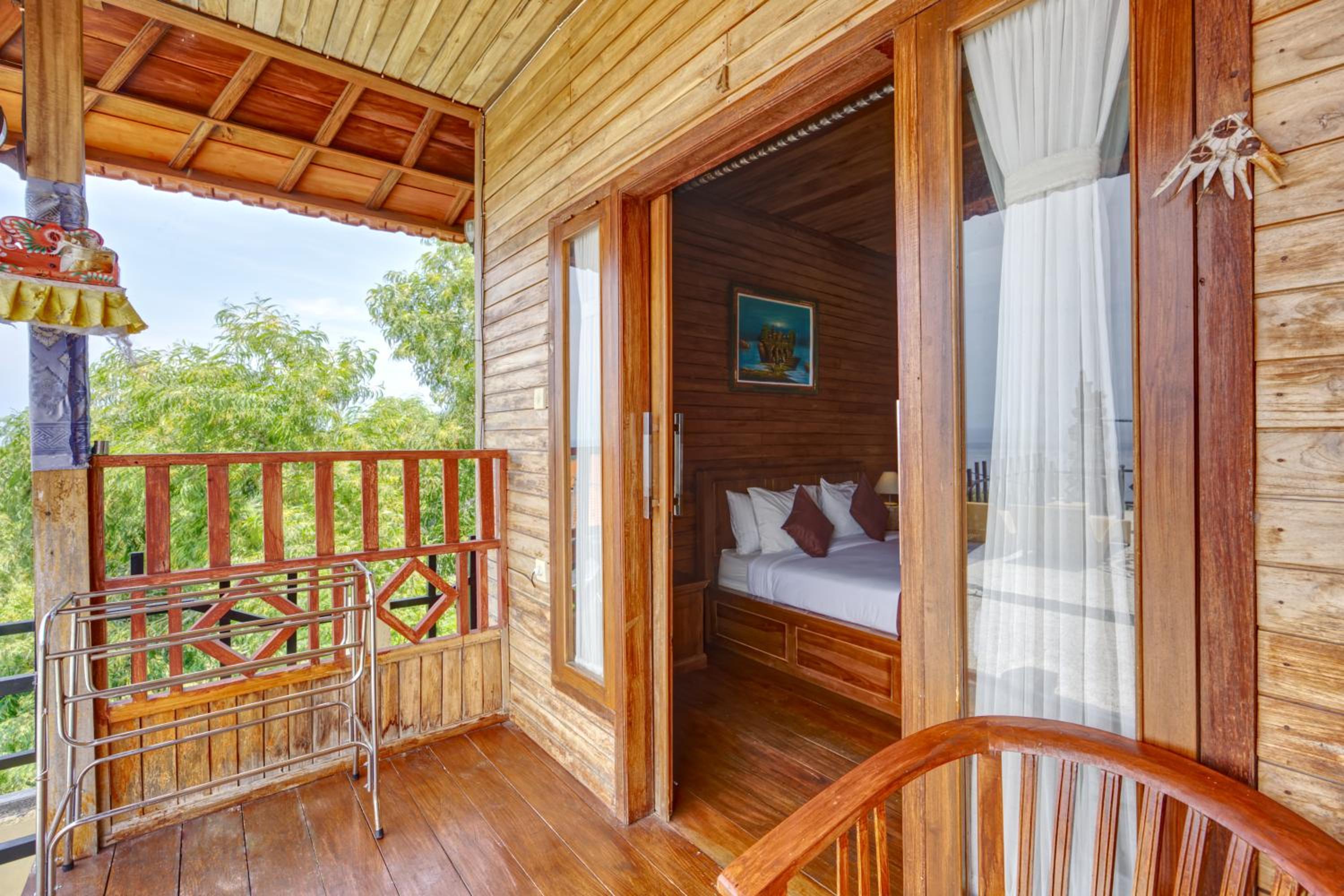 Deluxe Double Room with Balcony and Sea View - Photo 8