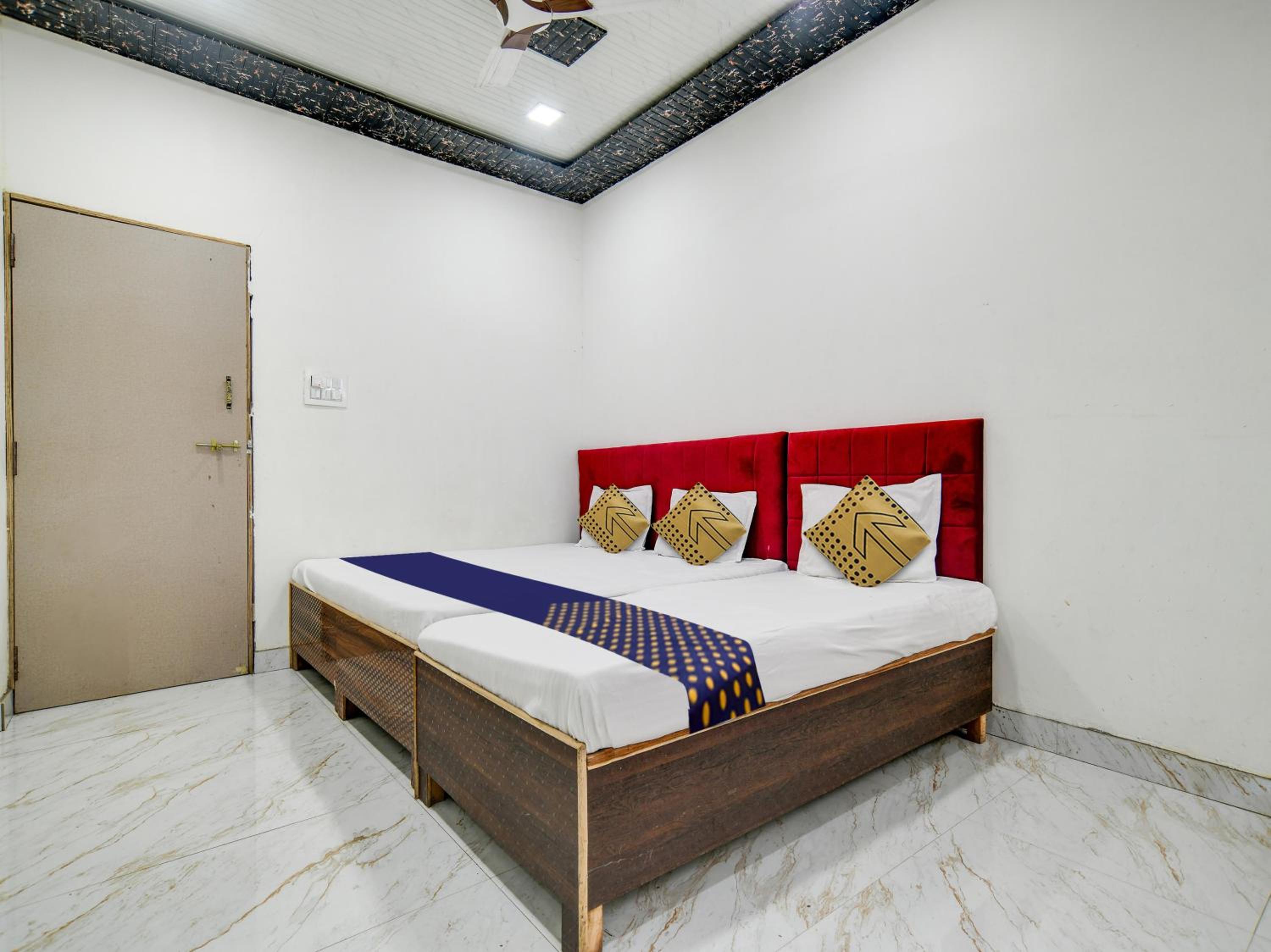 Classic Triple Room