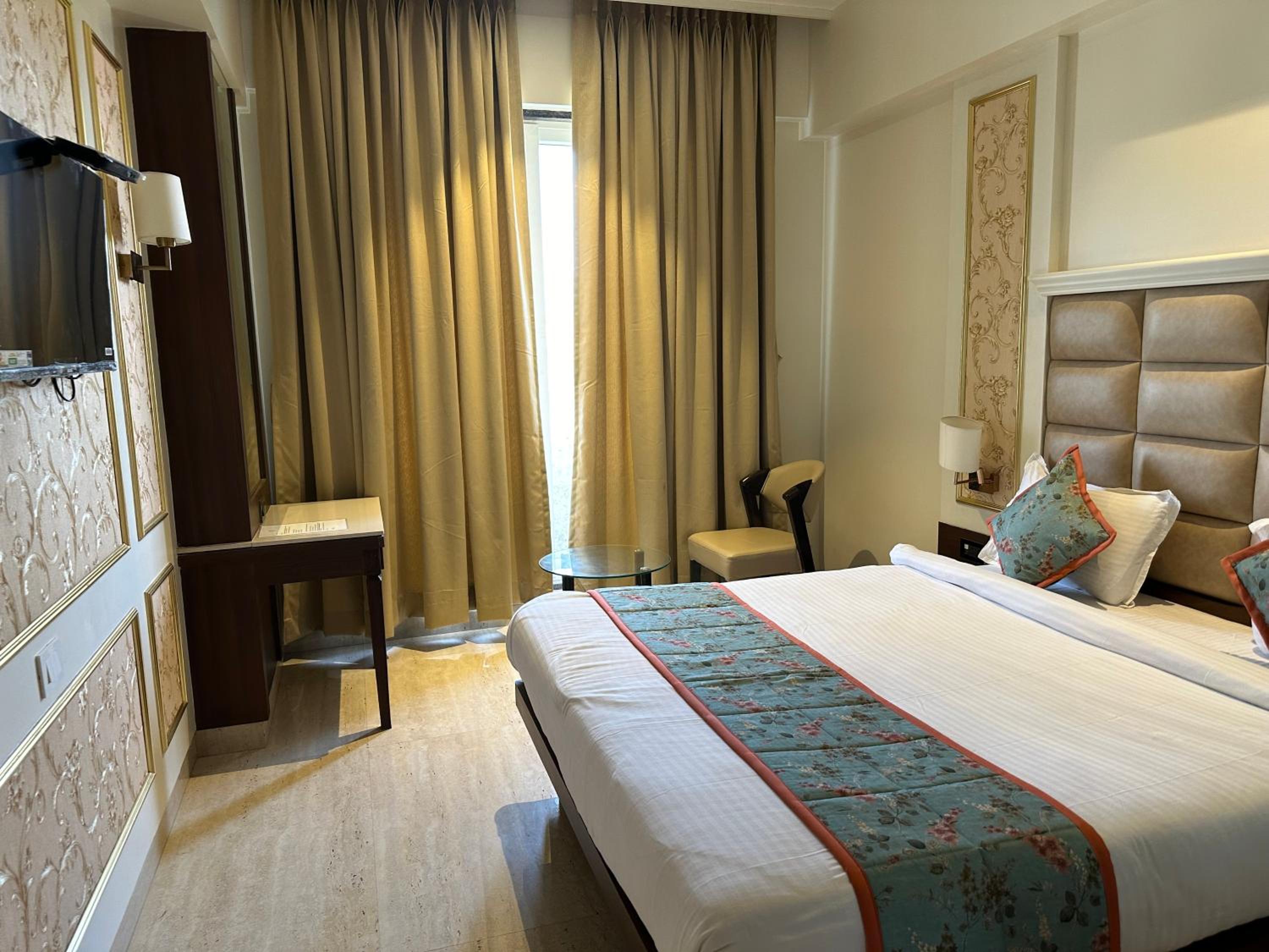 Superior Double Or Twin Room photo 3