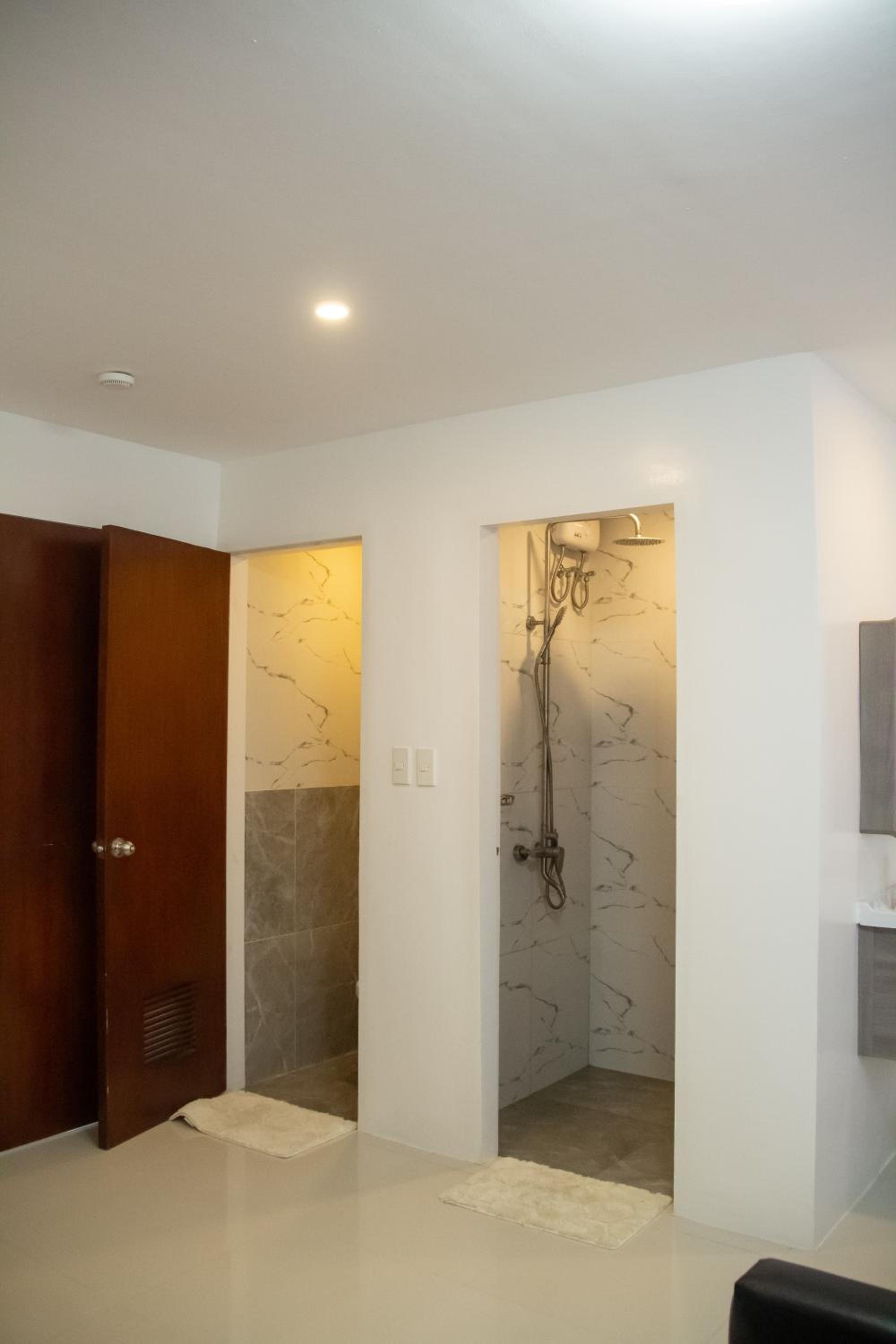 Deluxe Family Room - Photo 9