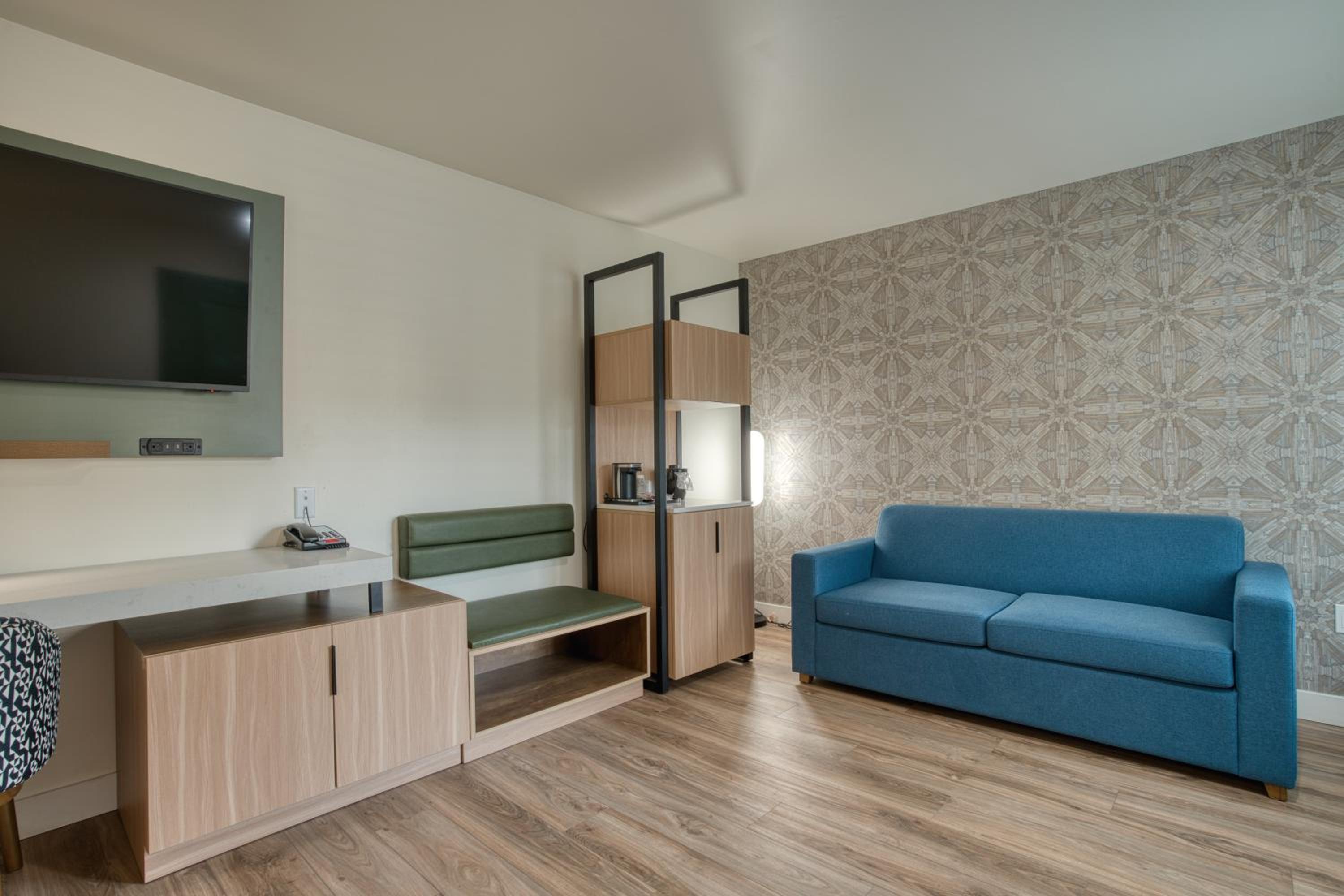 Superior King Room - Photo 1
