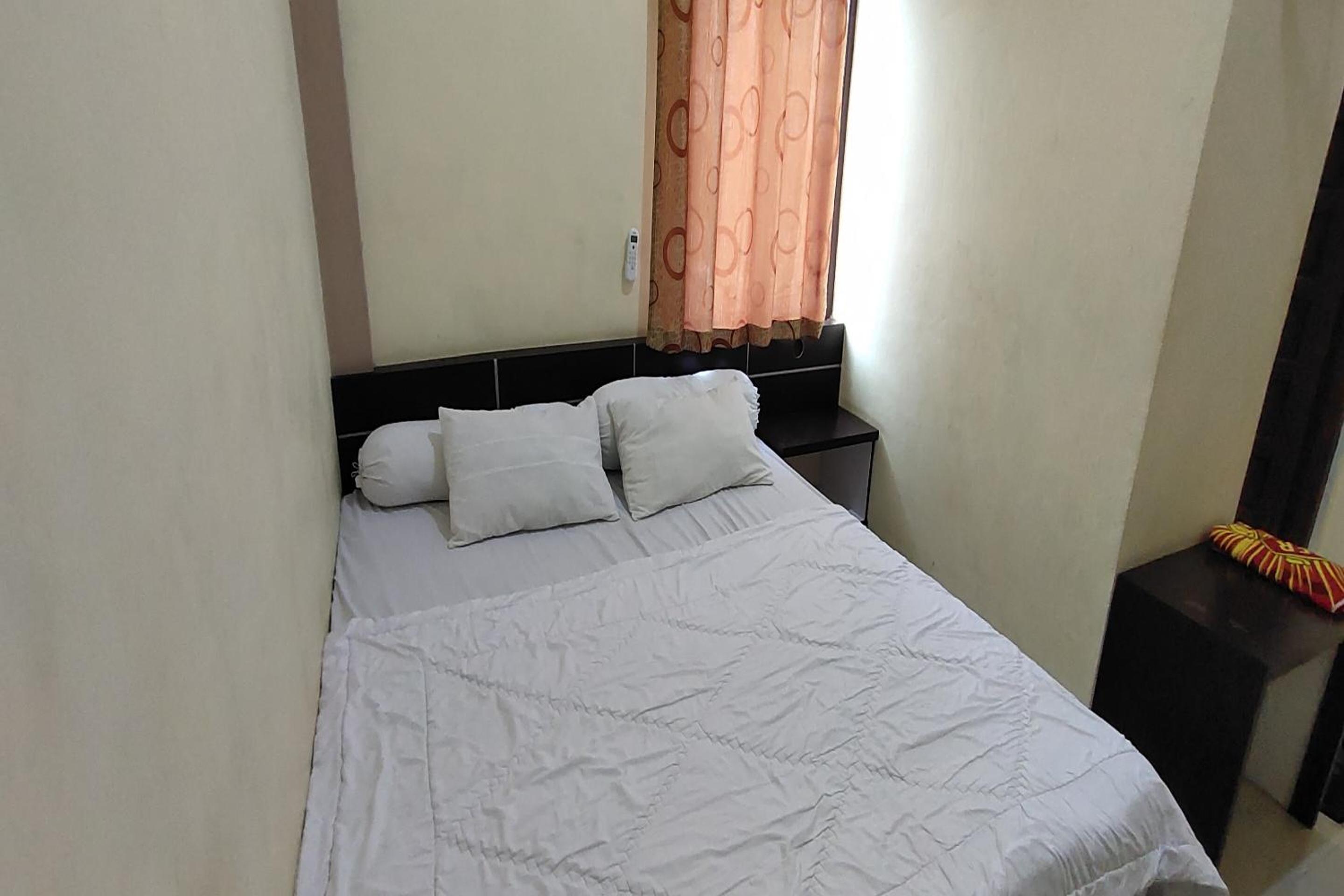 Standard Double Room - Photo 12