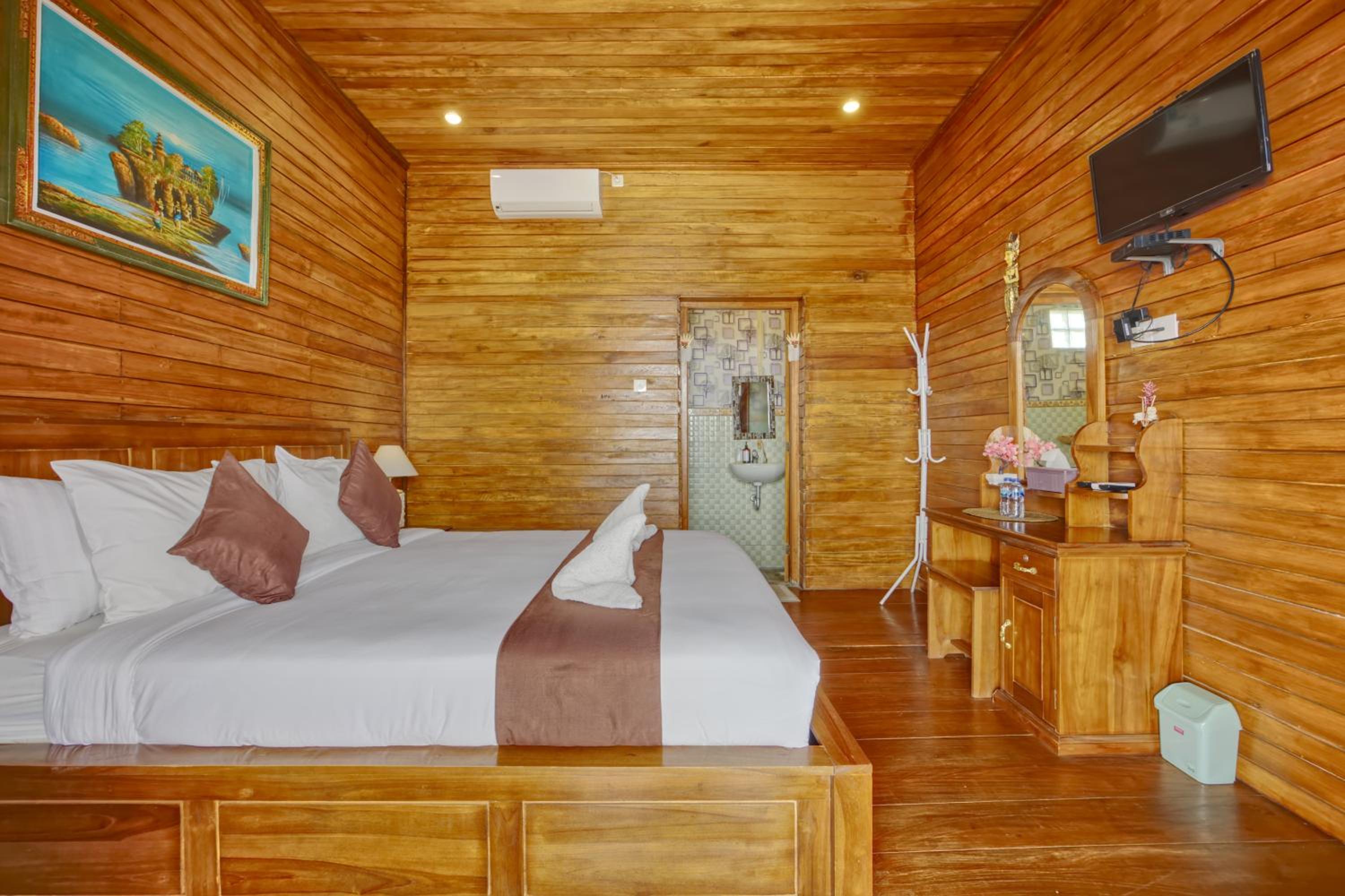 Deluxe Double Room with Balcony and Sea View - Photo 18