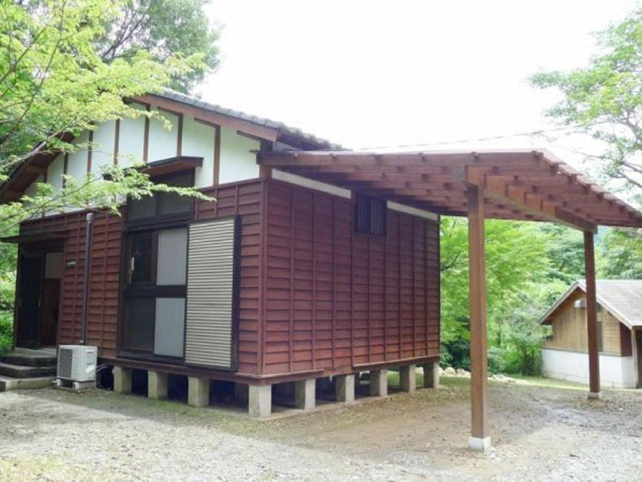 Bungalow photo 1