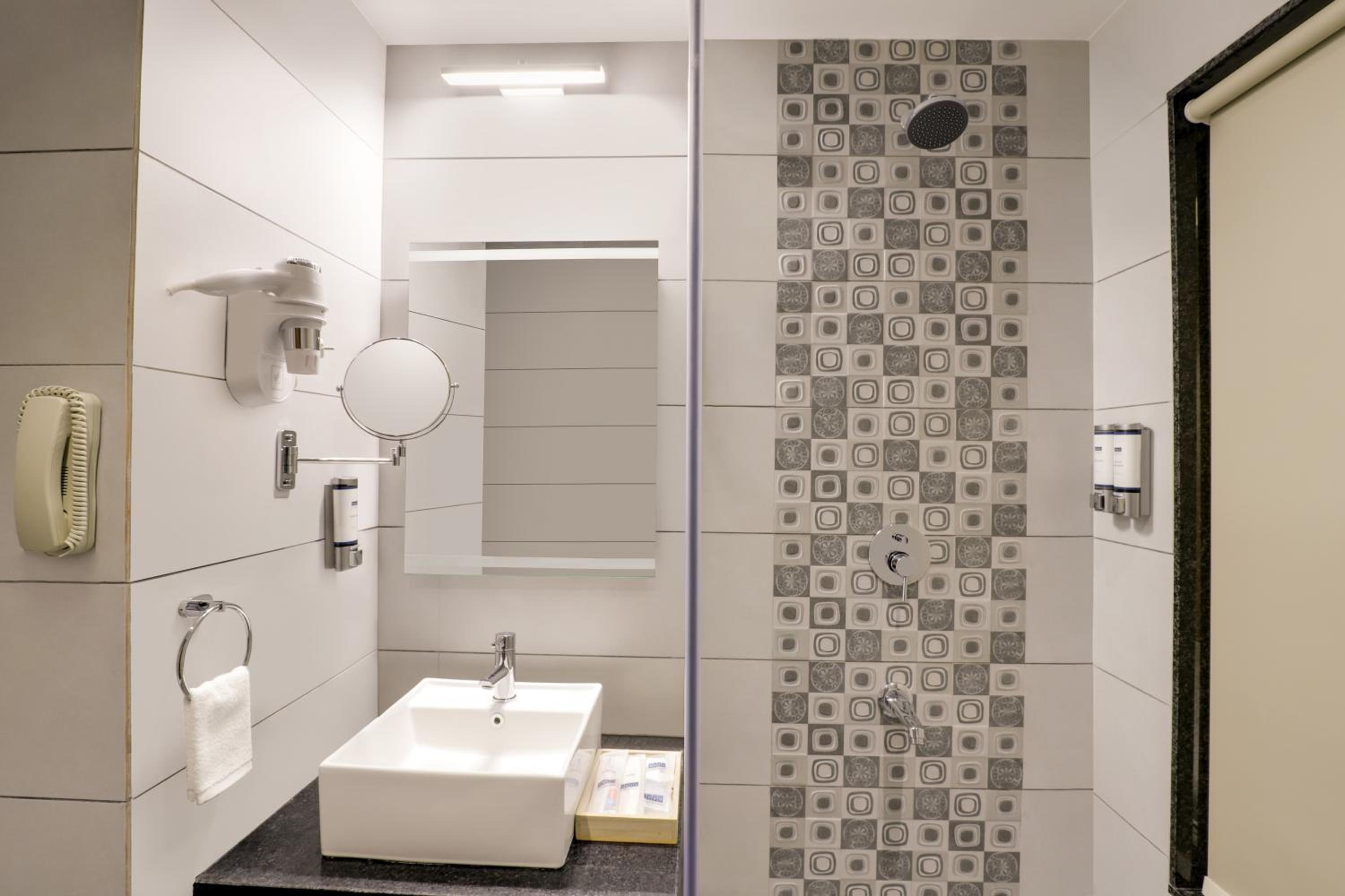 Superior Twin Room - Photo 5