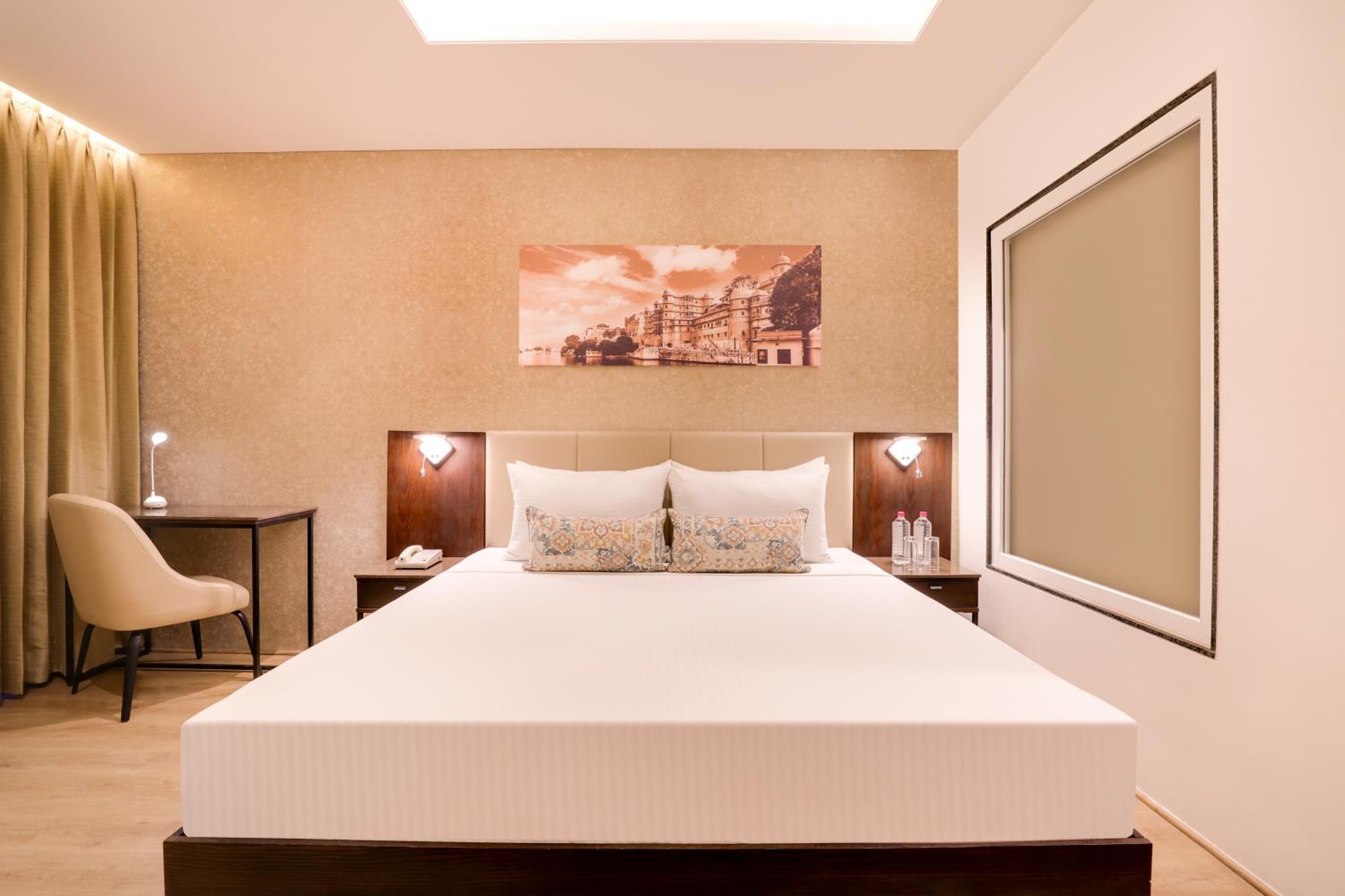 Deluxe Room - Photo 8