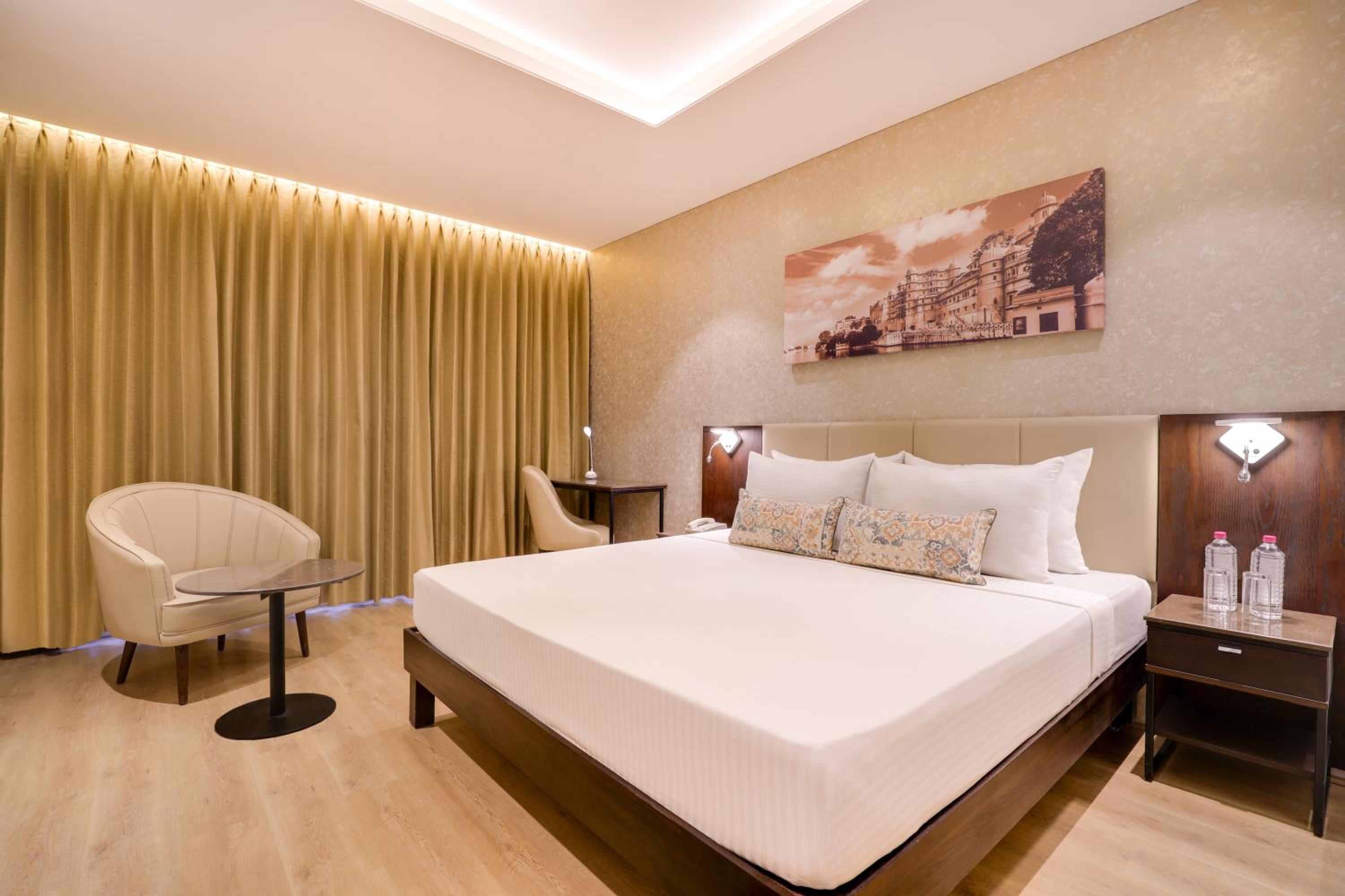 Deluxe Room - Photo 9