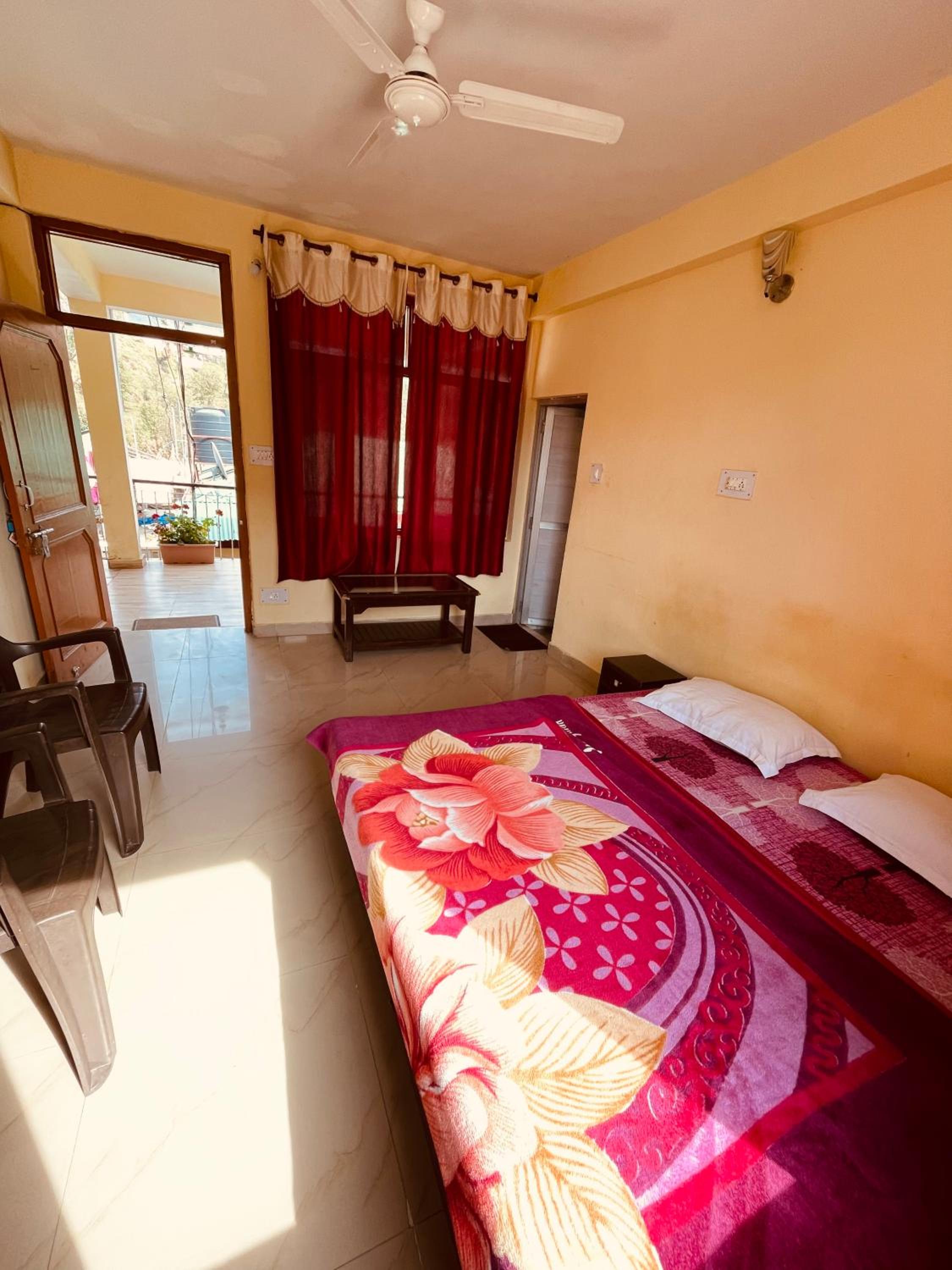 Double Room with Mountain View