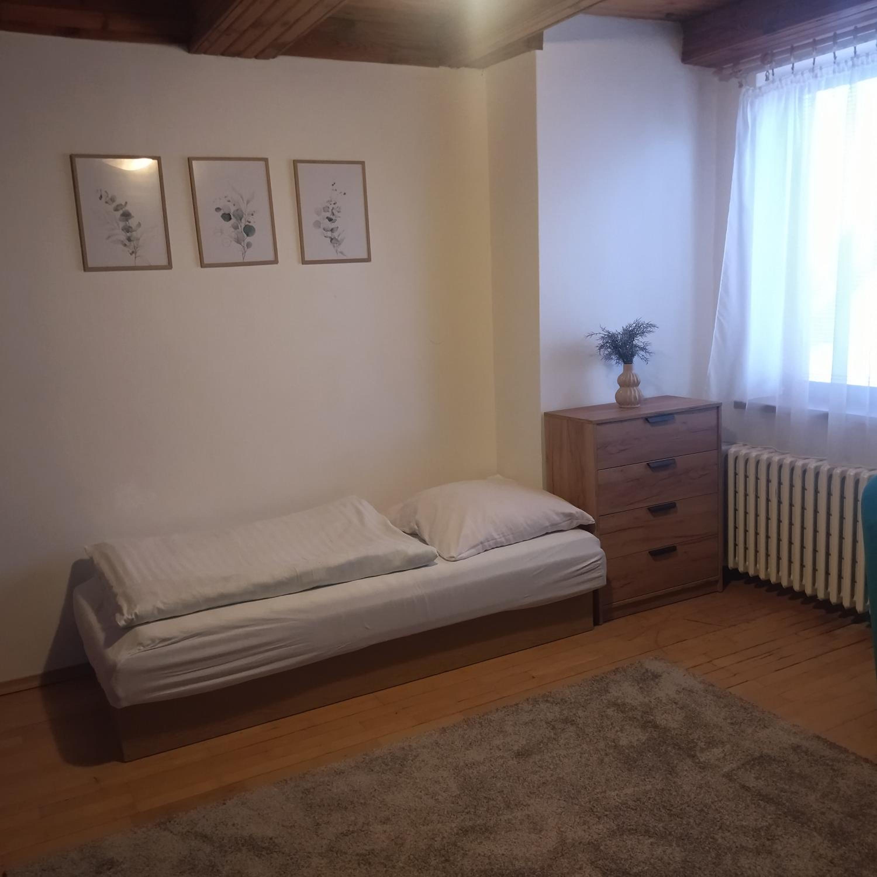 Quadruple Room with Private Bathroom photo 3