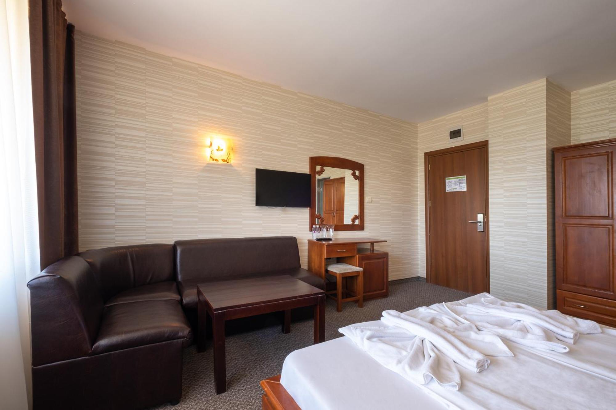 Double Room Comfort Plus (2 Adults + 1 Child) - annex building  photo 1