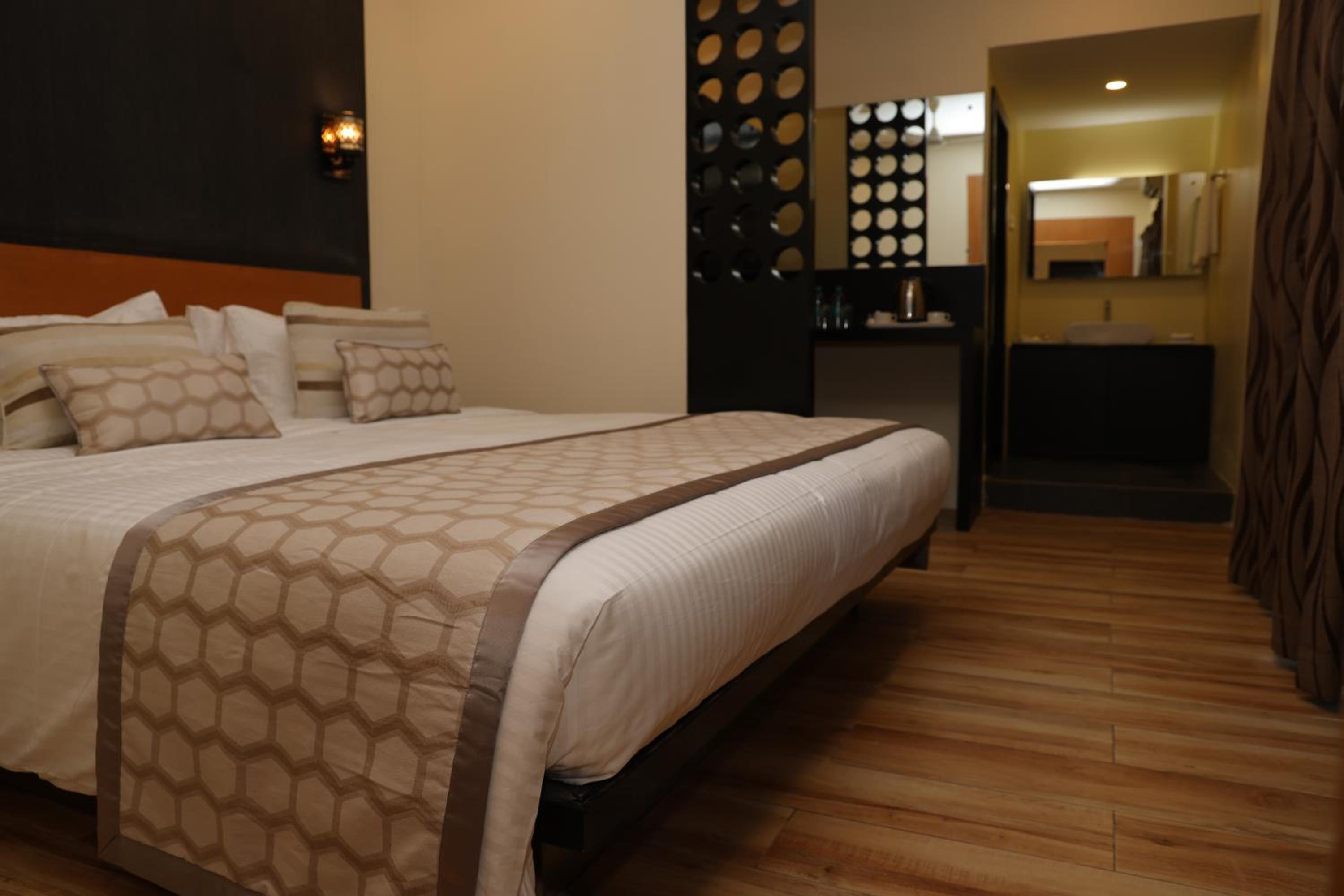 Junior Suite - Photo 9