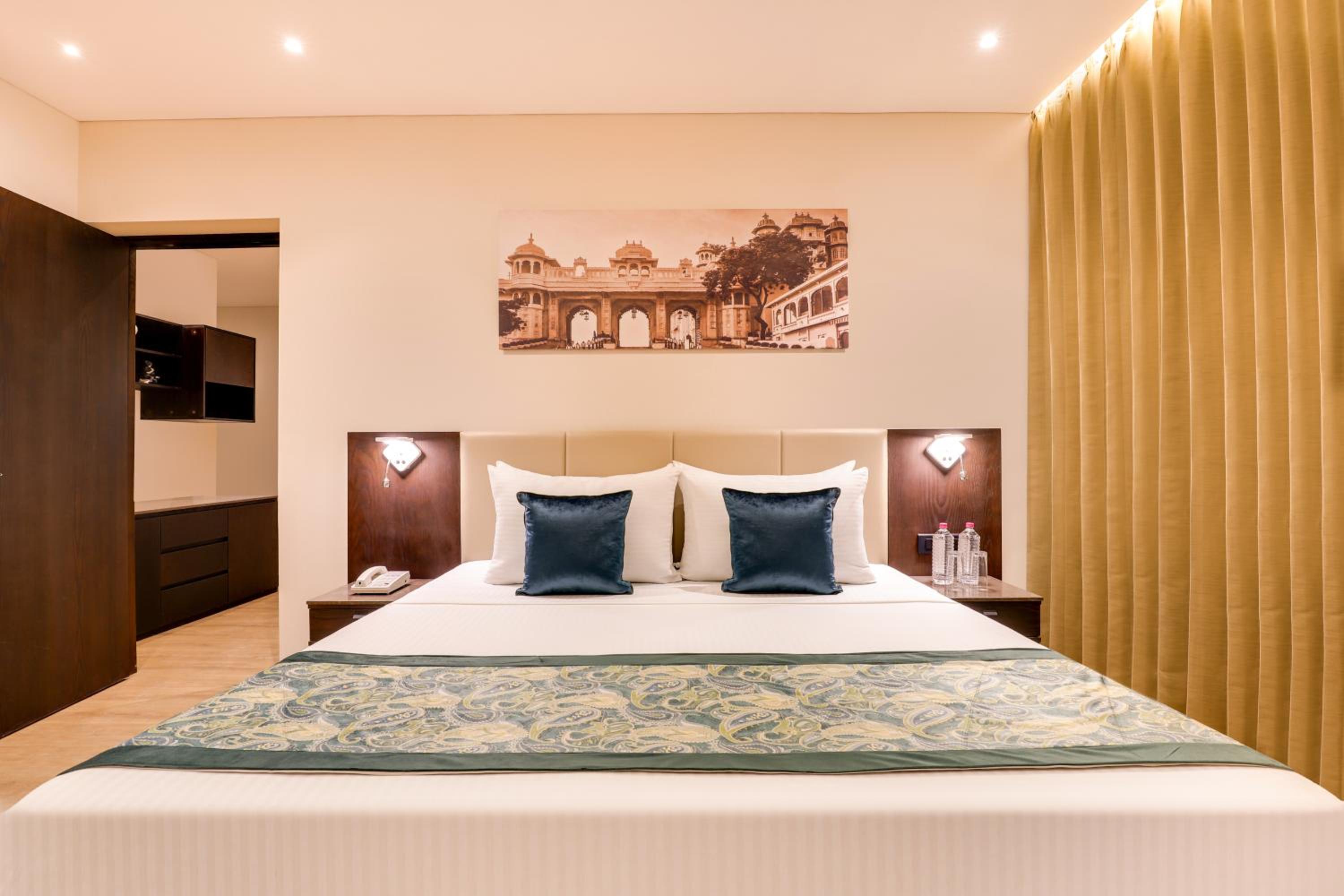 Standard Suite - Photo 11