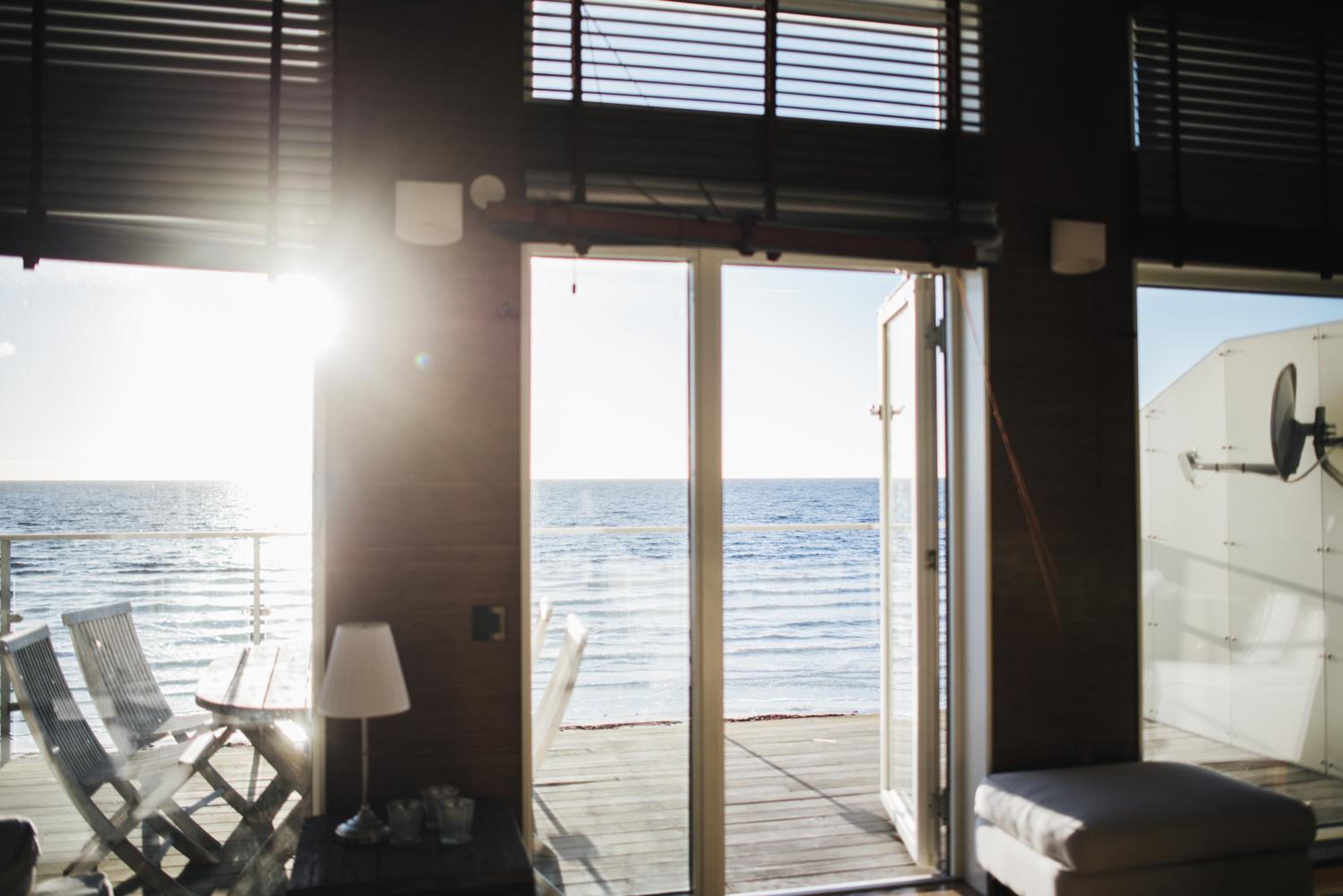 Apartment with Sea View - Photo 4