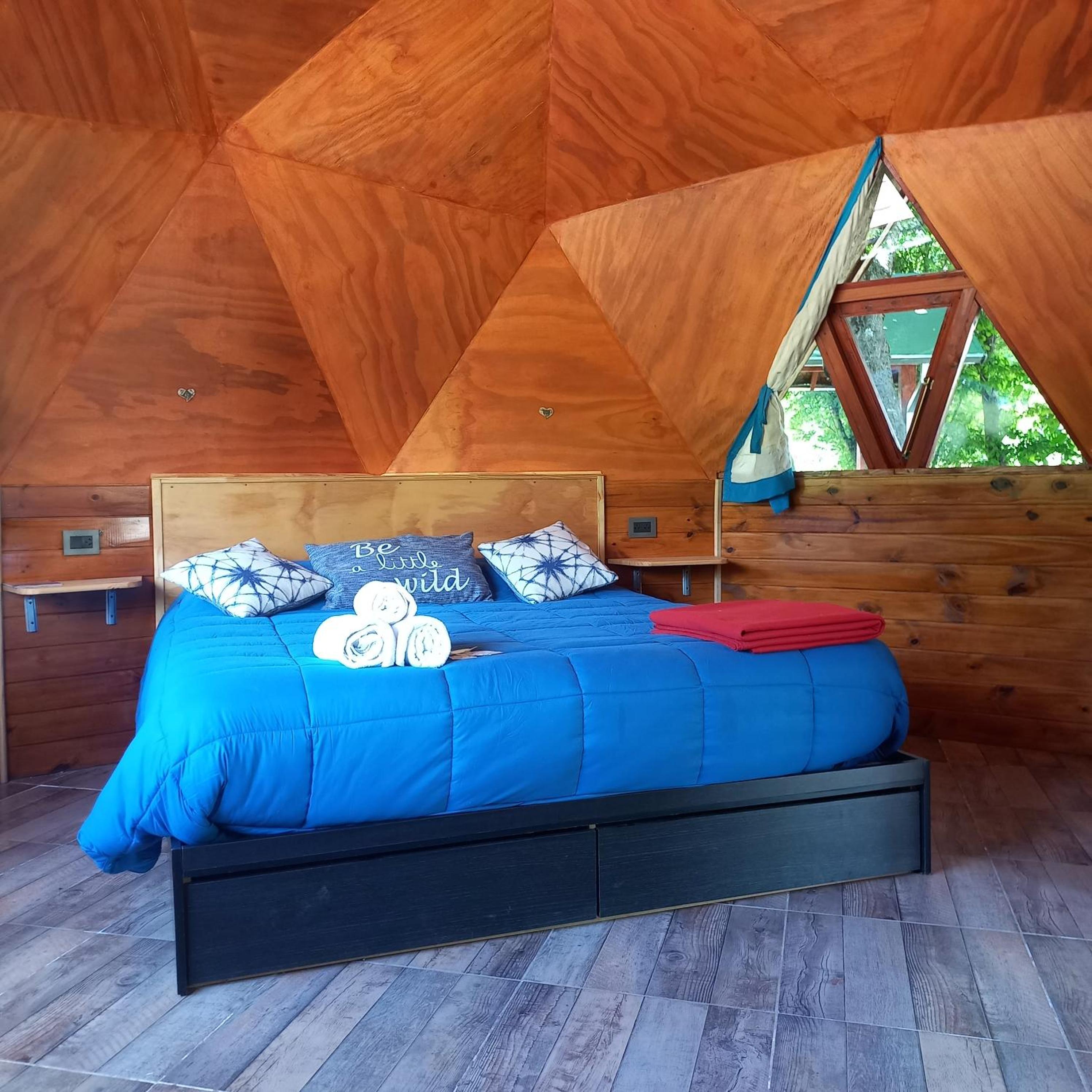 Standard King Room photo 1