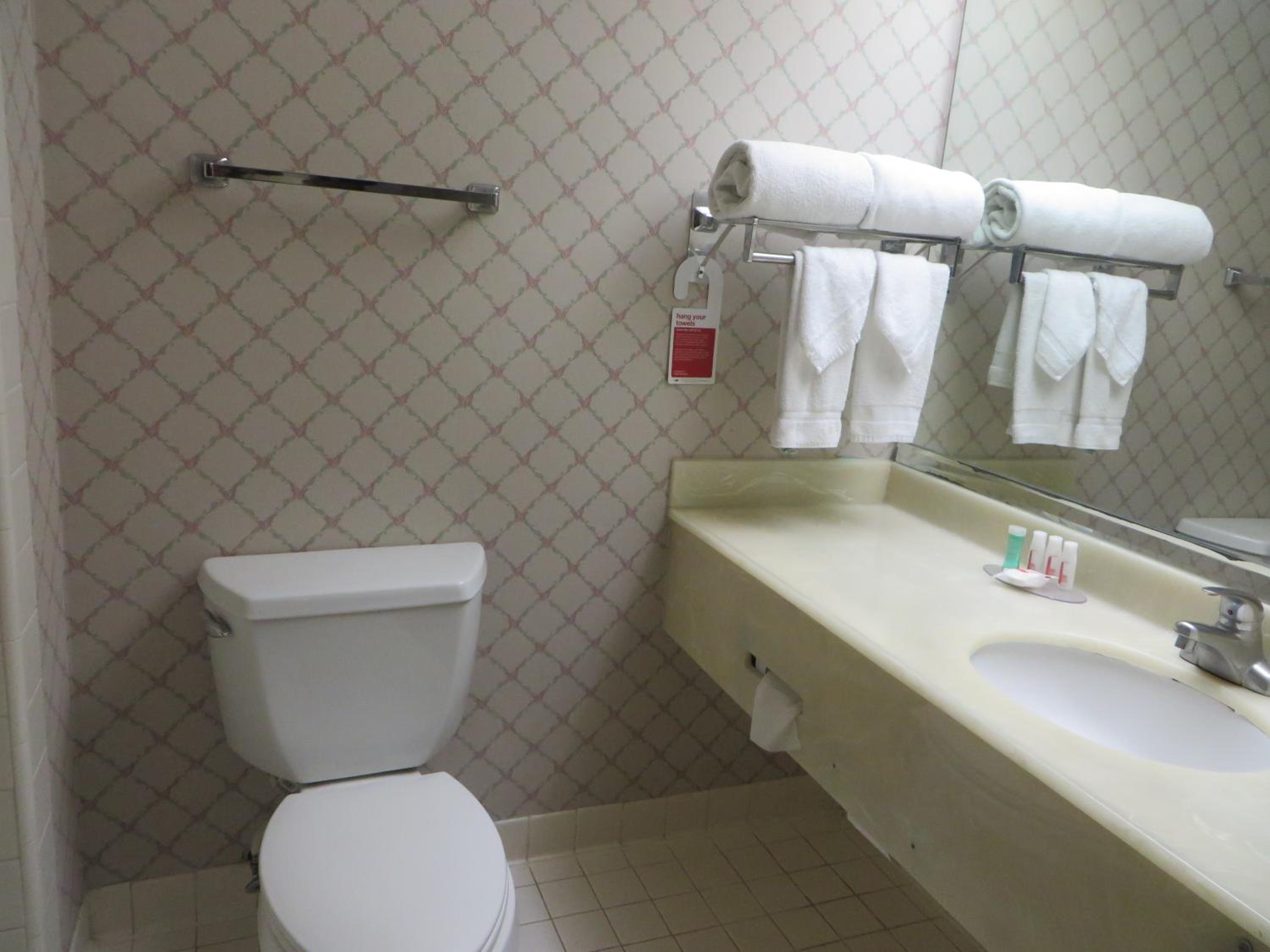 Double Room with Two Double Beds - Non-Smoking - Photo 3