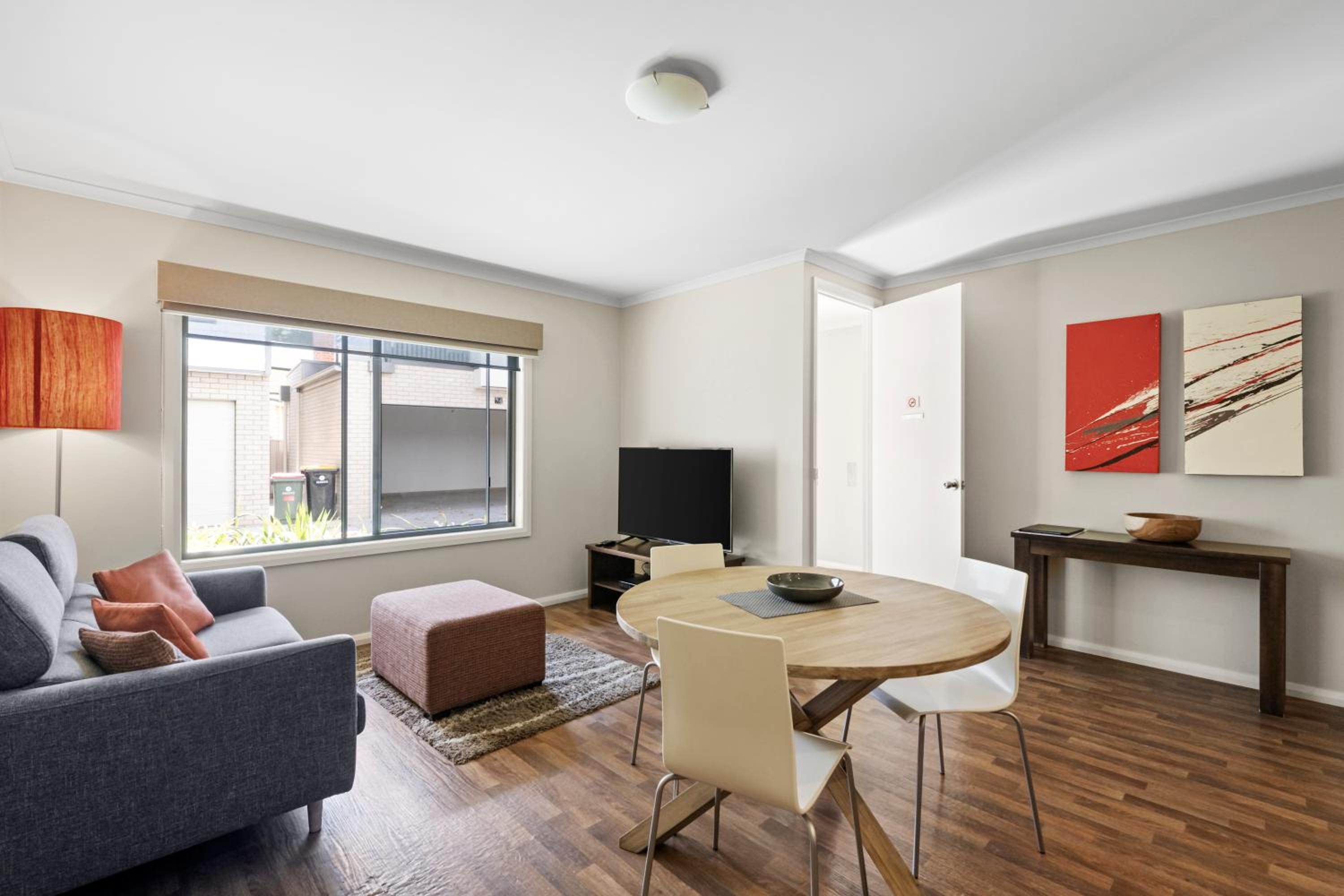 Studio Apartment photo 2