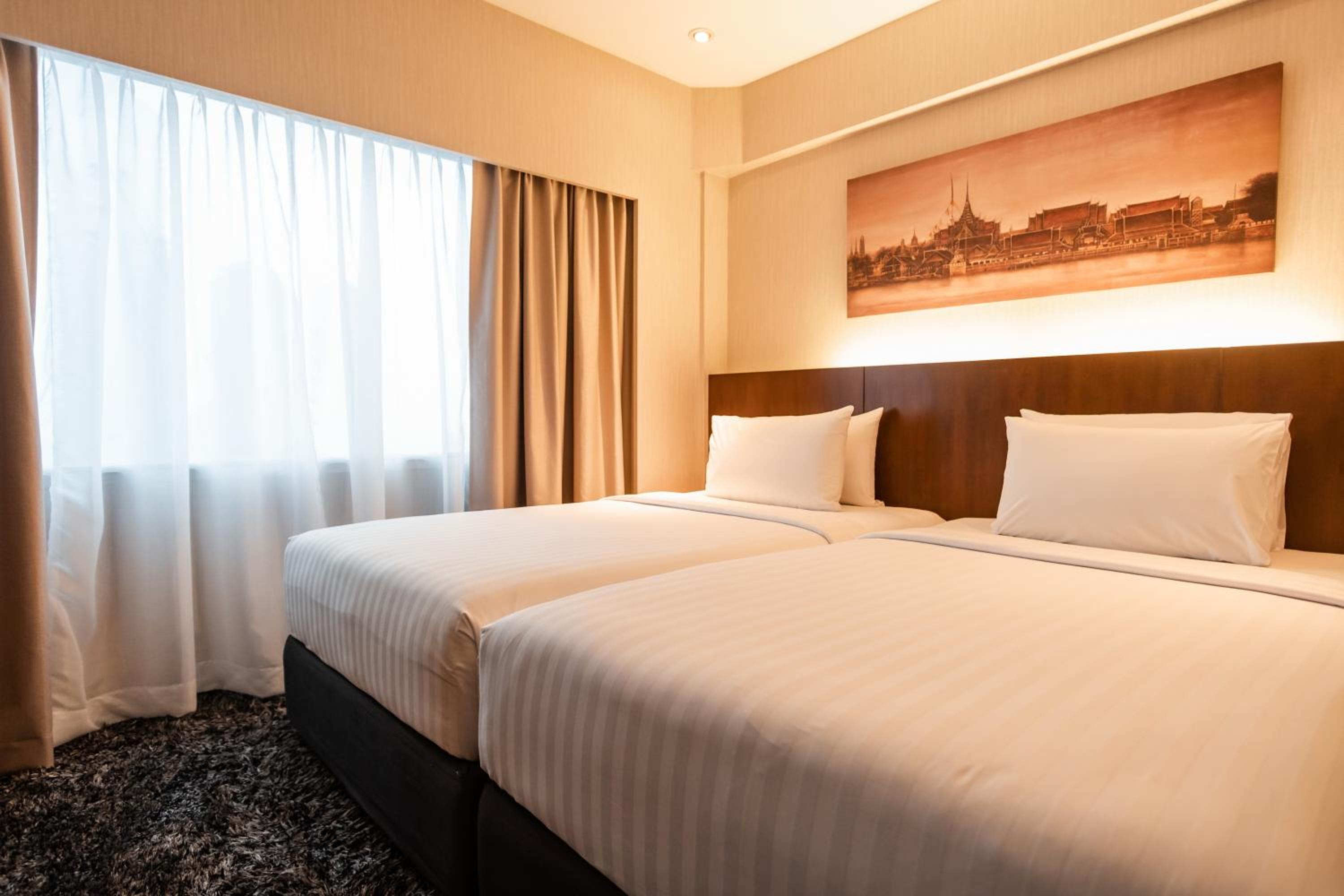 Twin Suite with Balcony and River View
