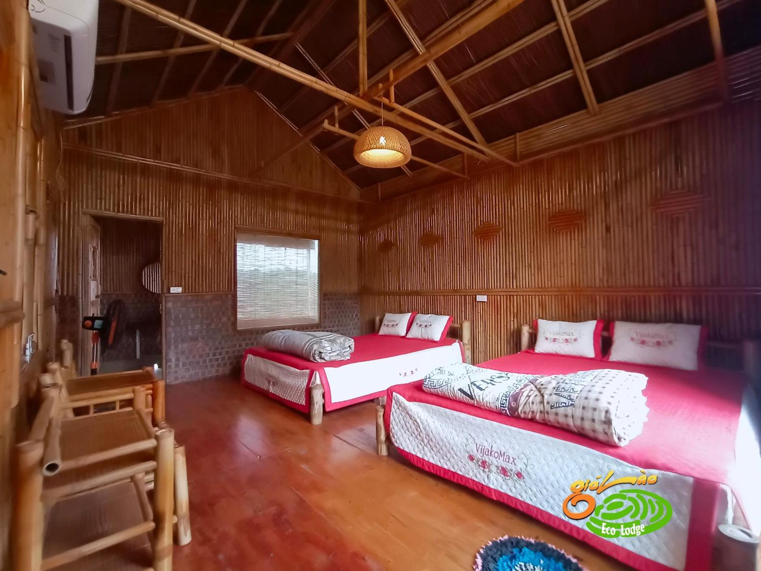 Bungalow - Water Front photo 1