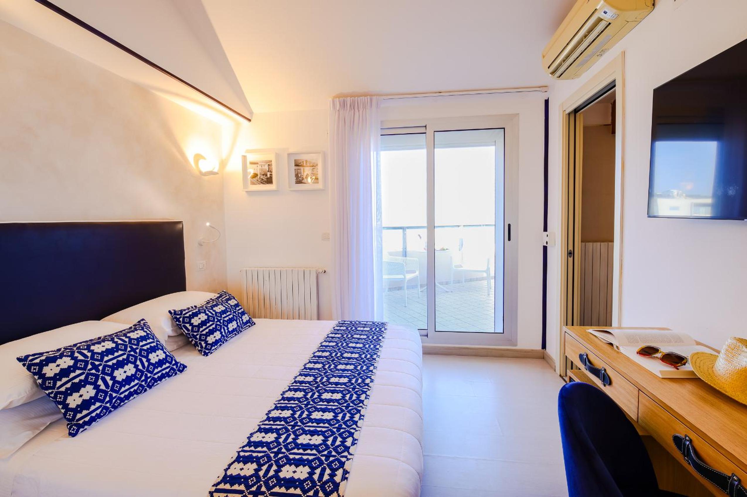 Double Room - Photo 4
