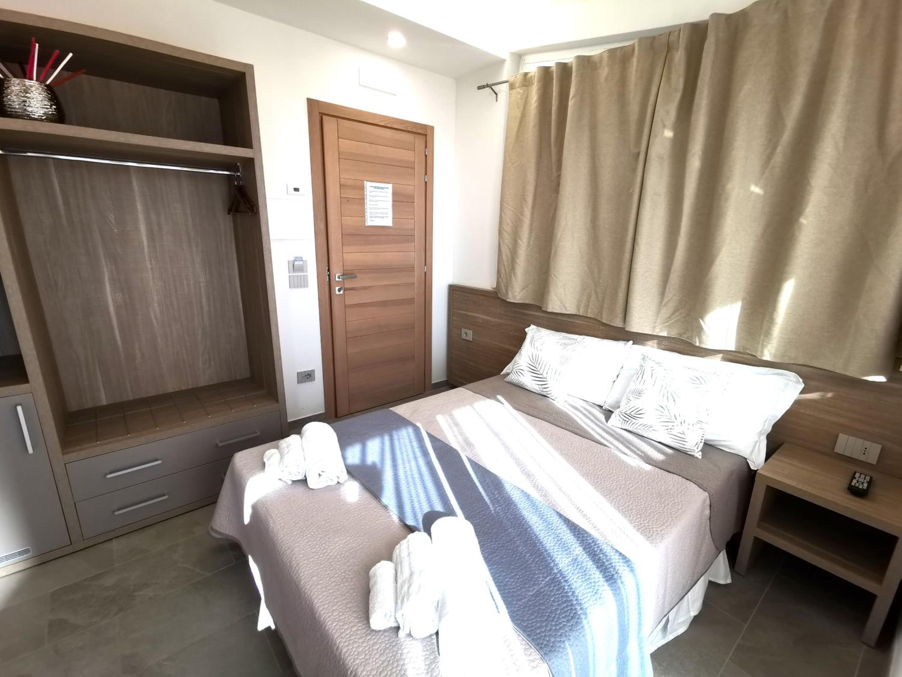 Large Double Room