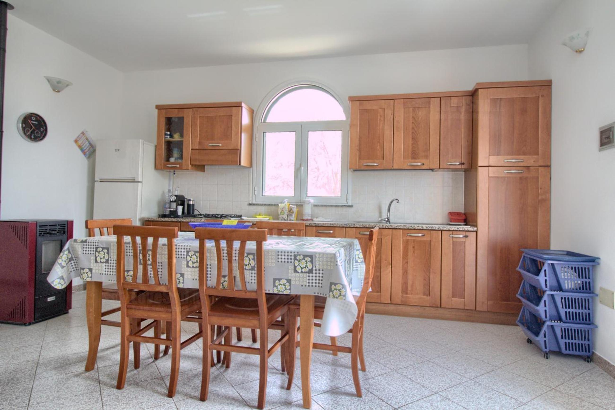 Three-Bedroom House photo 3