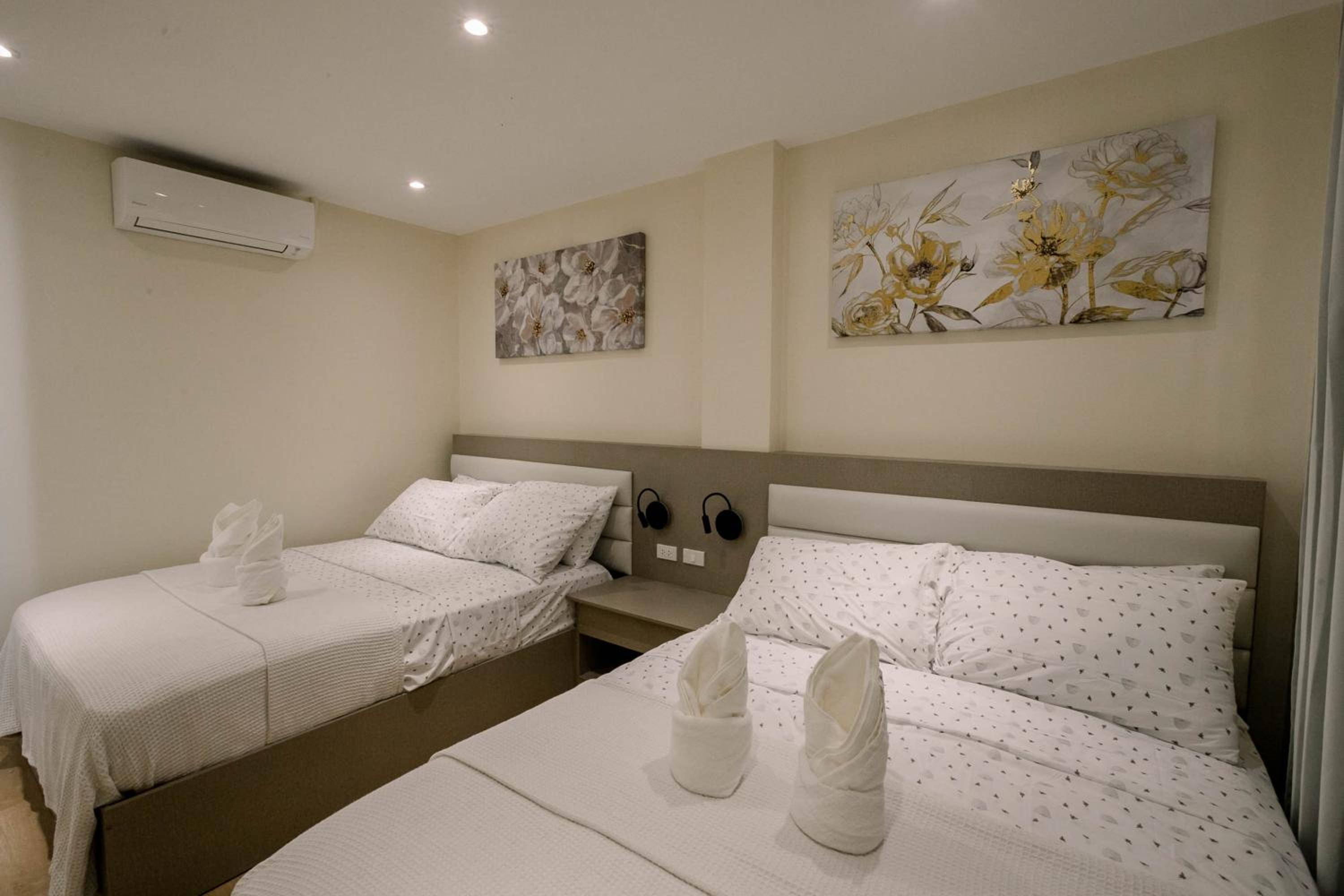 Family Suite with Balcony photo 2