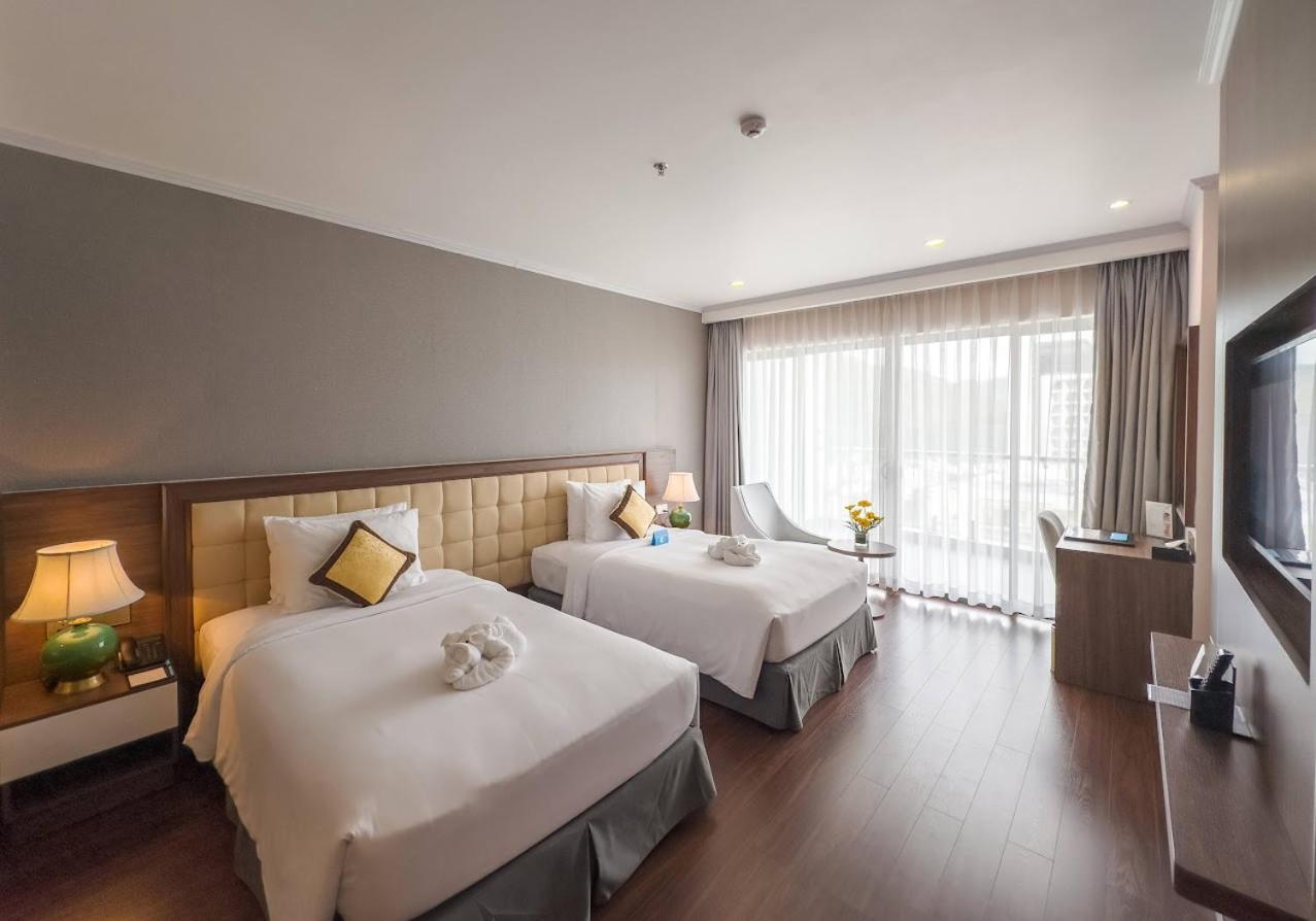 Twin Room with Balcony photo 3