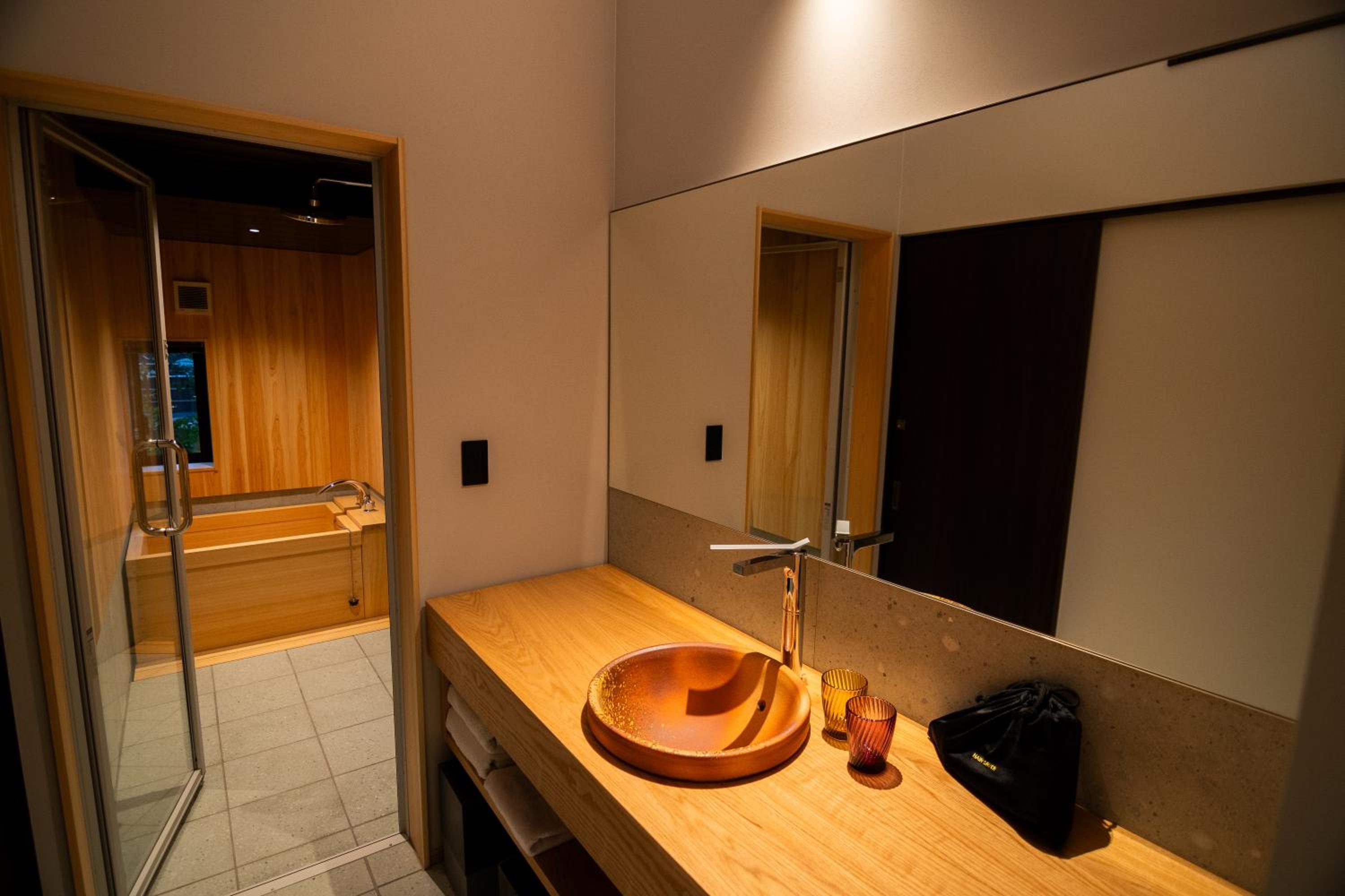 CHIDORI: “Machiya” Two-Story Tatami Bedroom Suite with Hinoki Bath and Courtyard, 70sqm,Non-Smoking photo 3