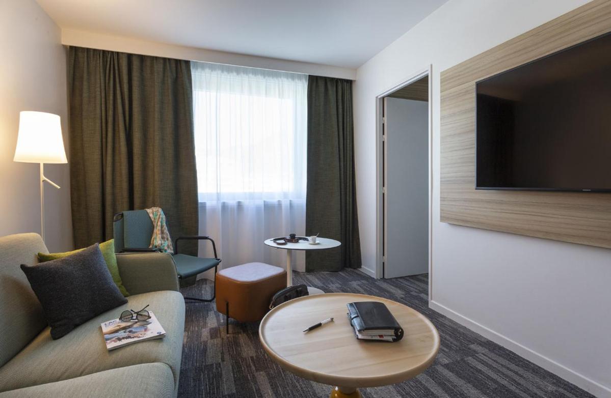 Suite with One Double Bed and Mountain View - Photo 3