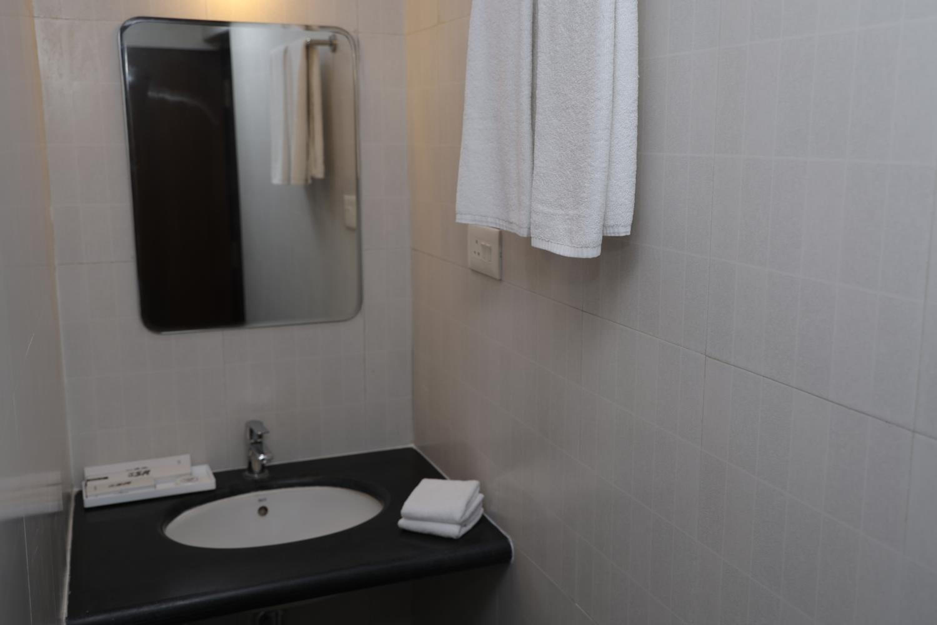 Classic Triple Room - Photo 4