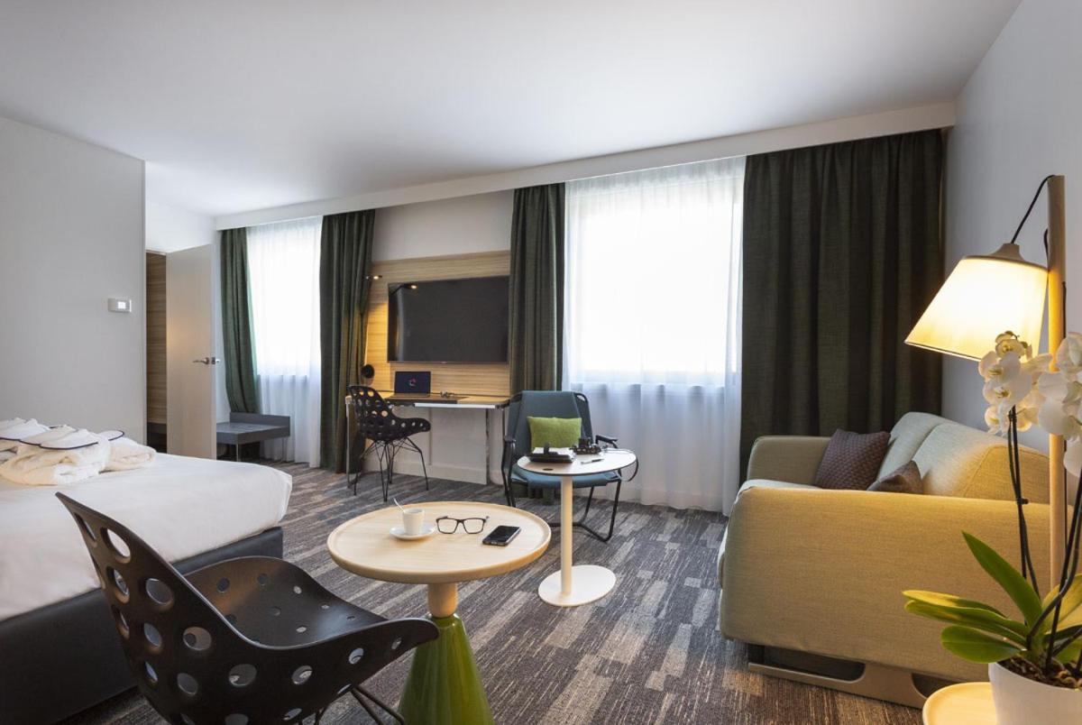 Suite with One Double Bed and Mountain View - Photo 1