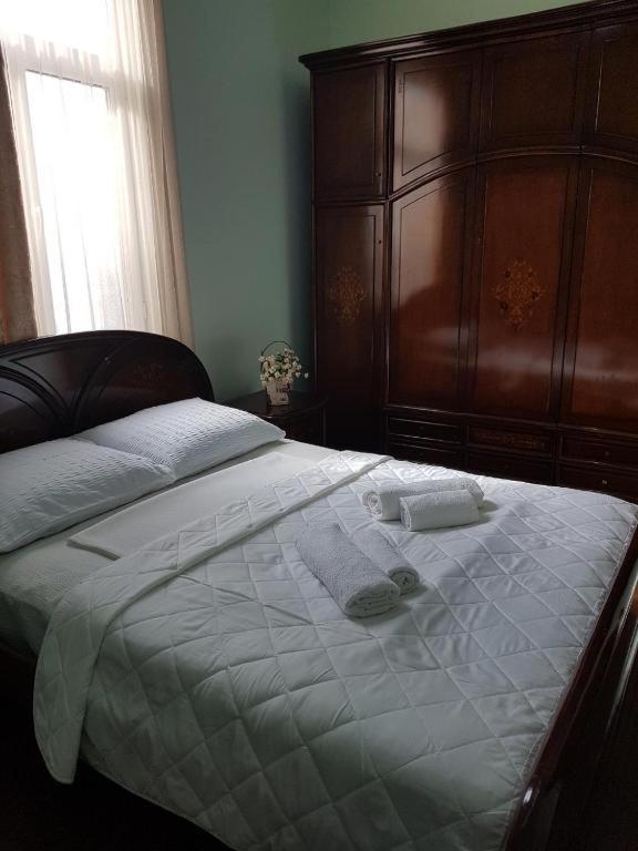 Deluxe Double Room with Shower photo 3