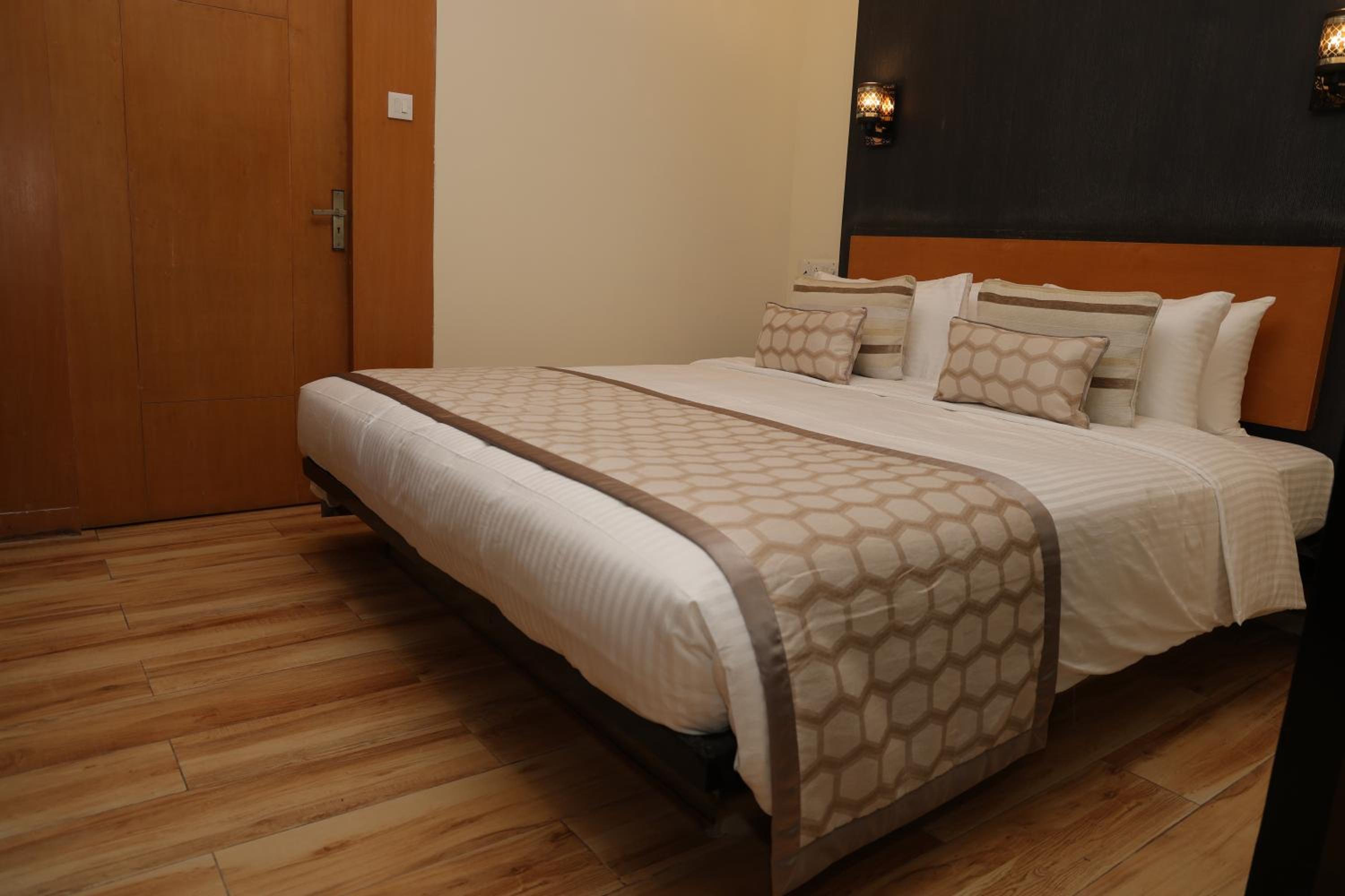 Deluxe Double Room - Photo 4
