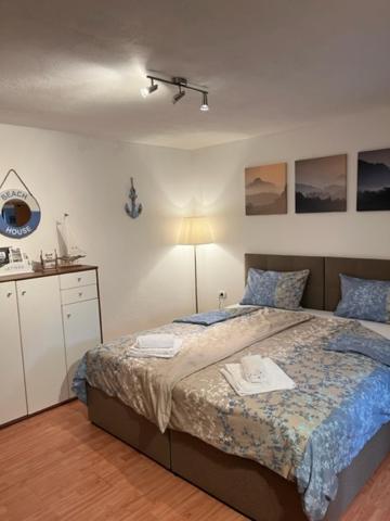 One-Bedroom Apartment photo 3