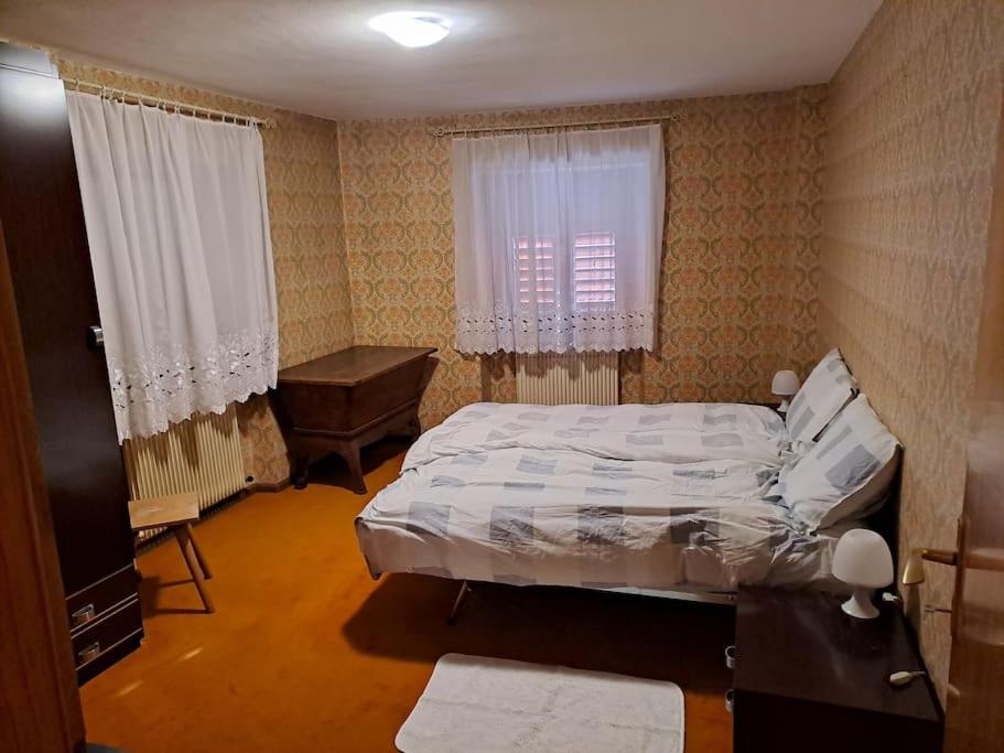 Three-Bedroom House photo 1