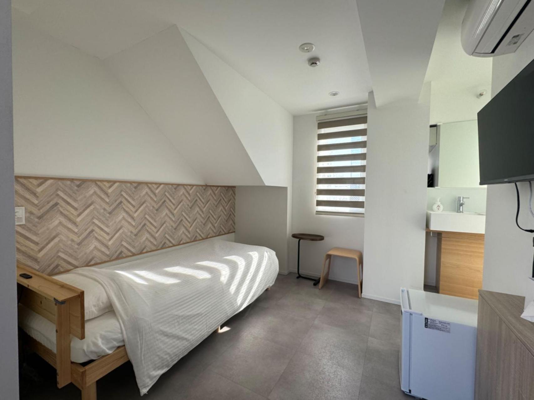 Single Room photo 1