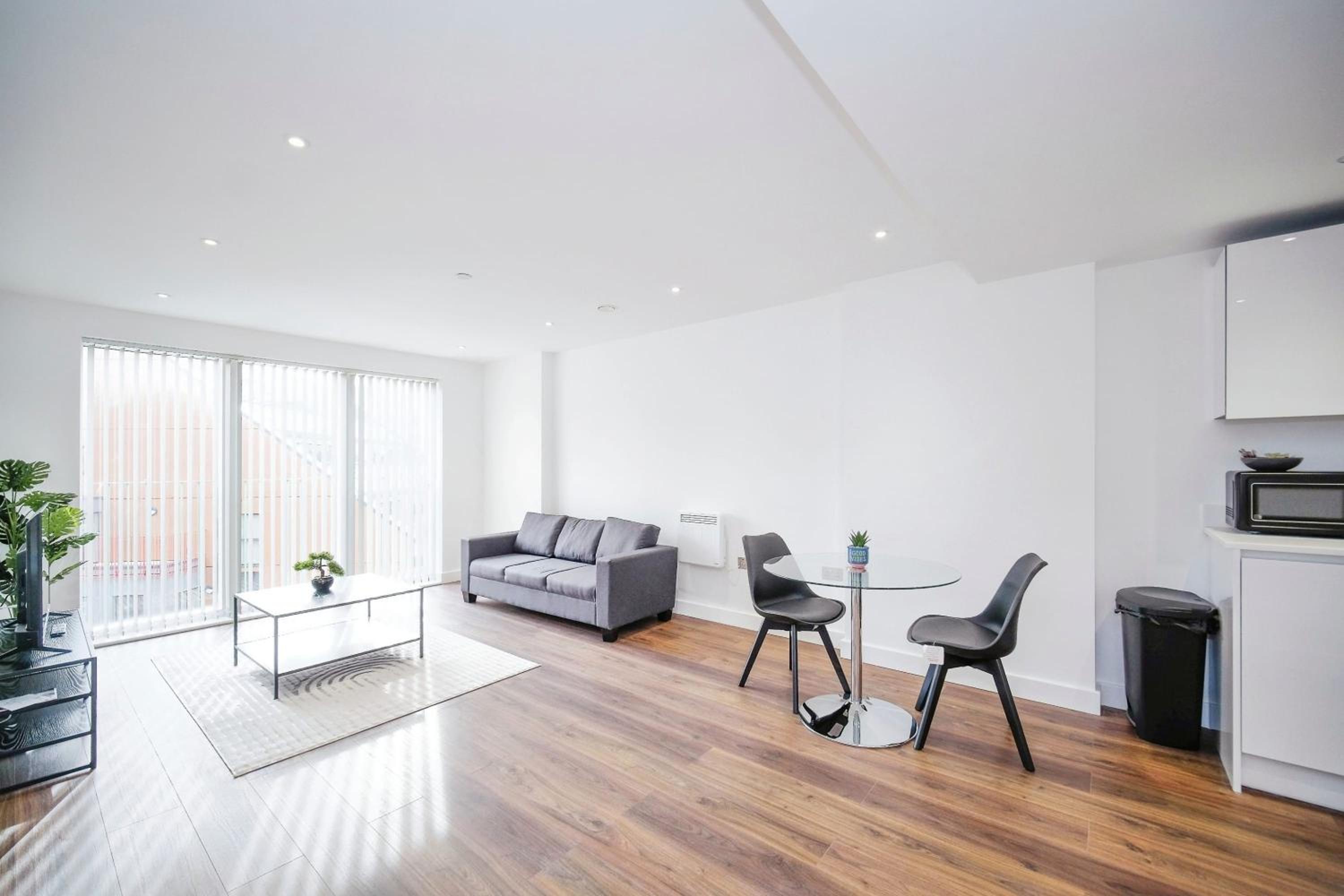 Apartment photo 1