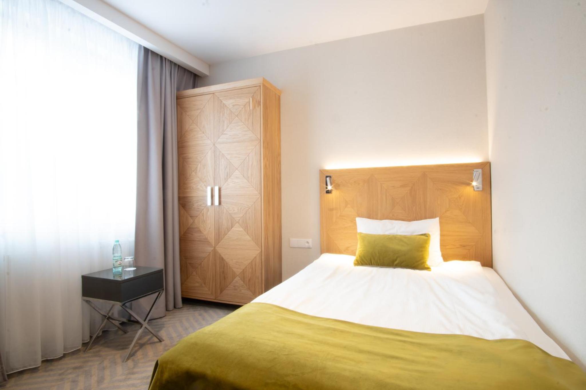 Economy Double Room - Photo 5