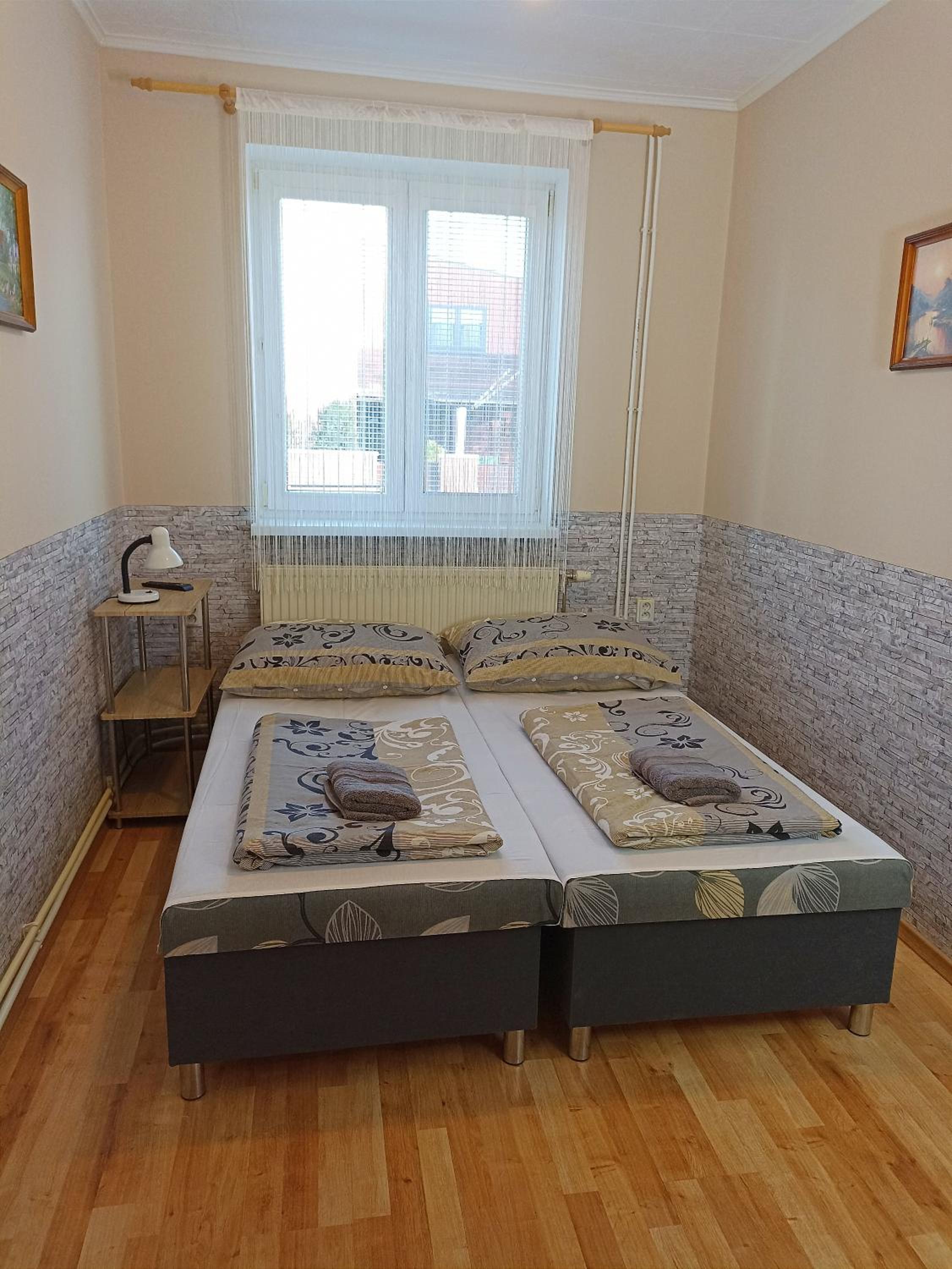 Twin Room with Bathroom - Photo 1