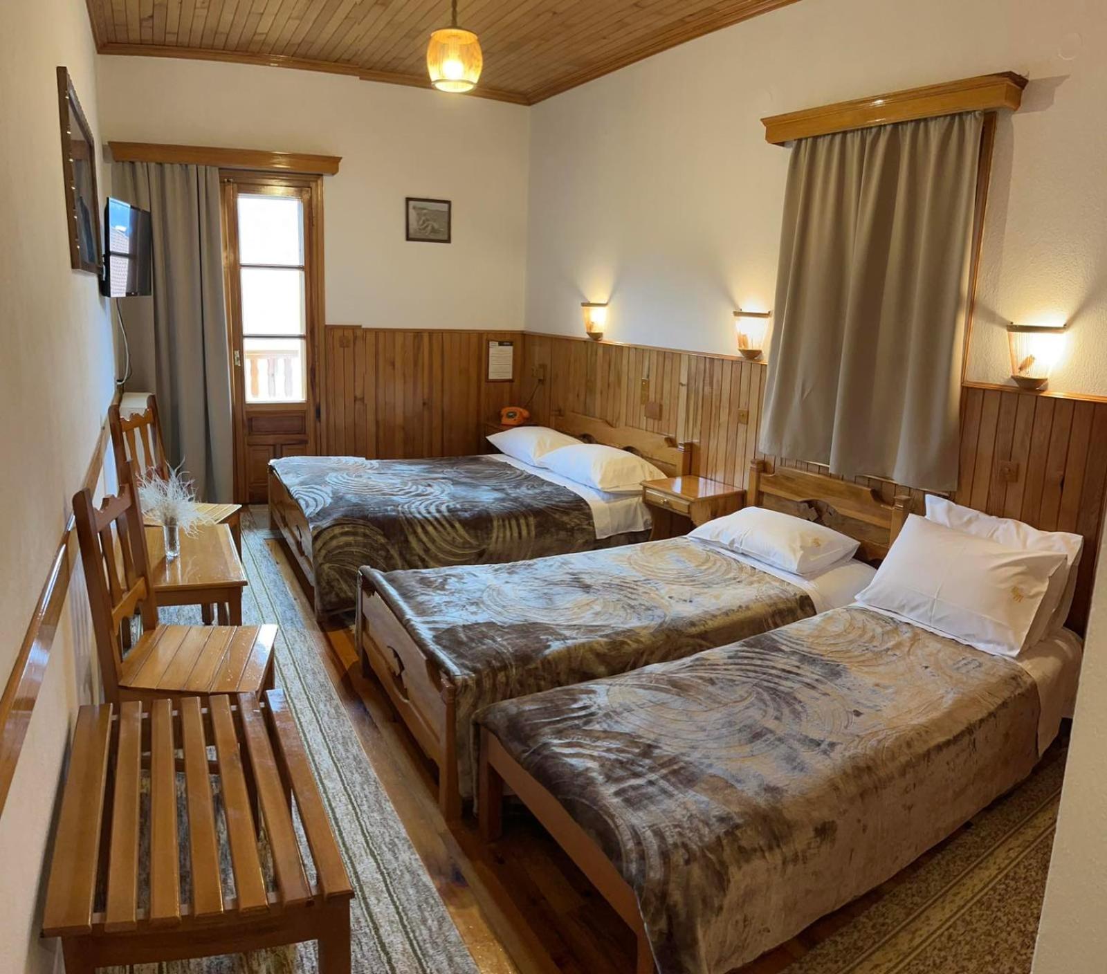 Quadruple Room With Mountain View photo 1