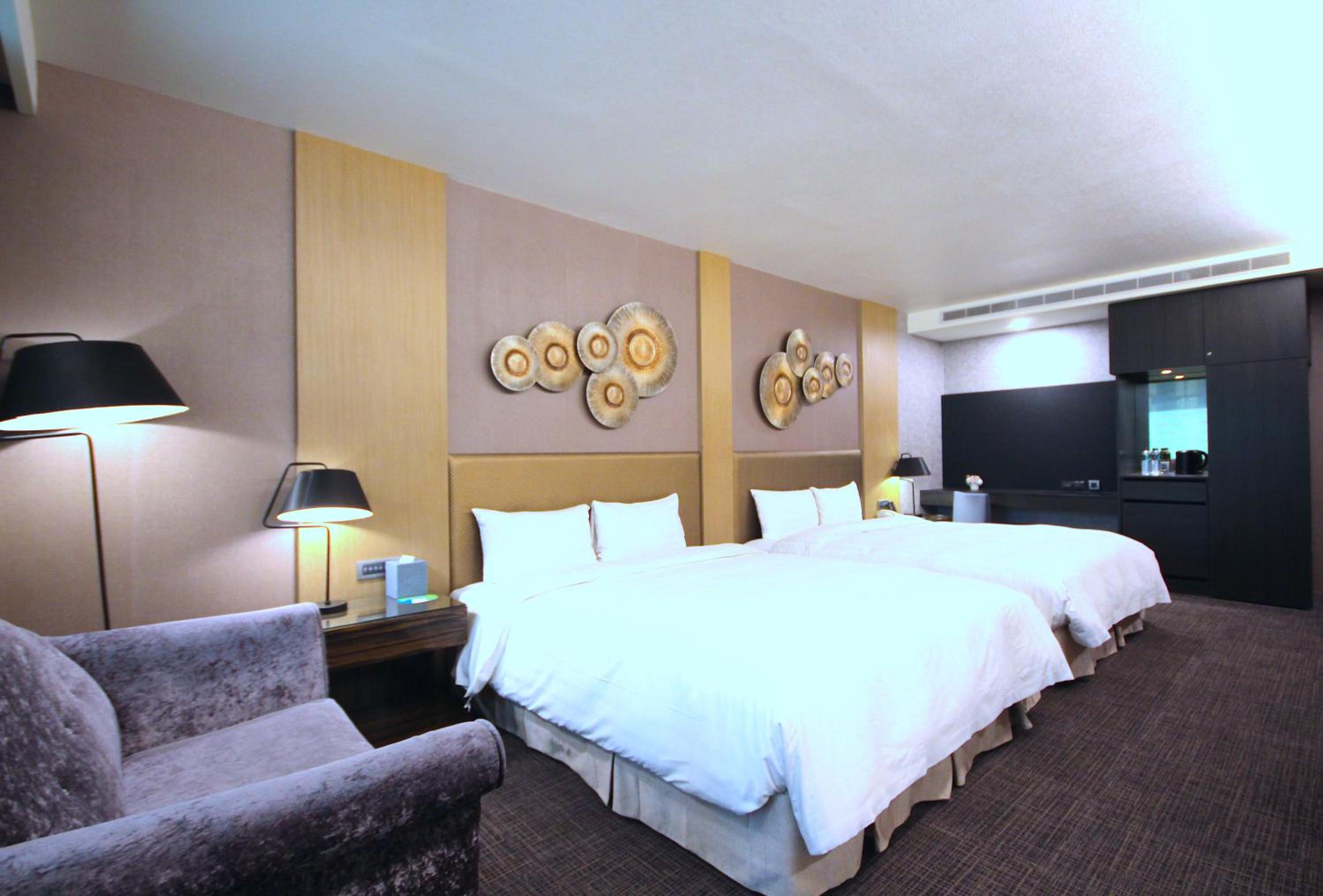 Family Suite - Photo 7