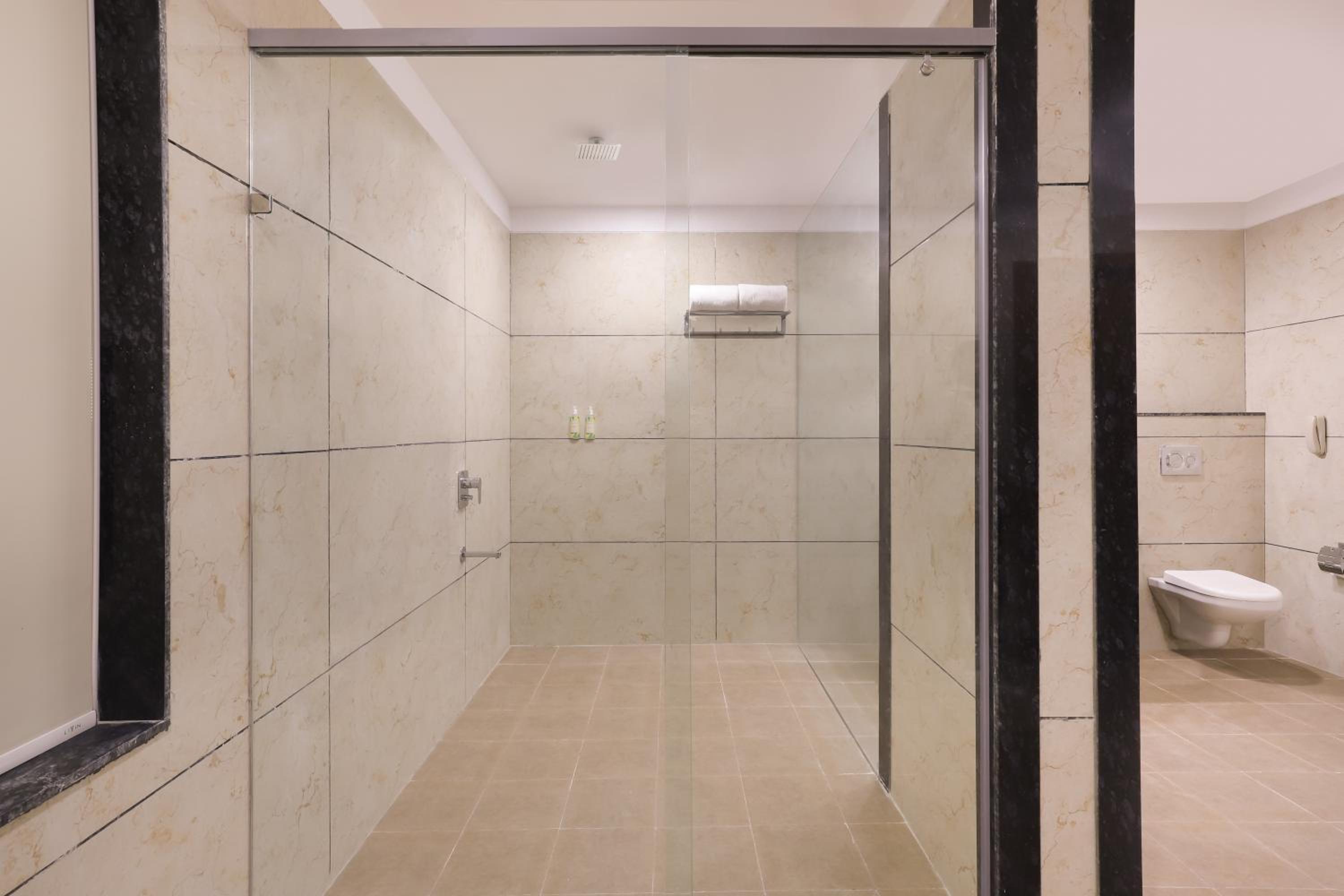 Deluxe Suite with Private Pool (Complimentary Welcome Drink on arrival) - Photo 10
