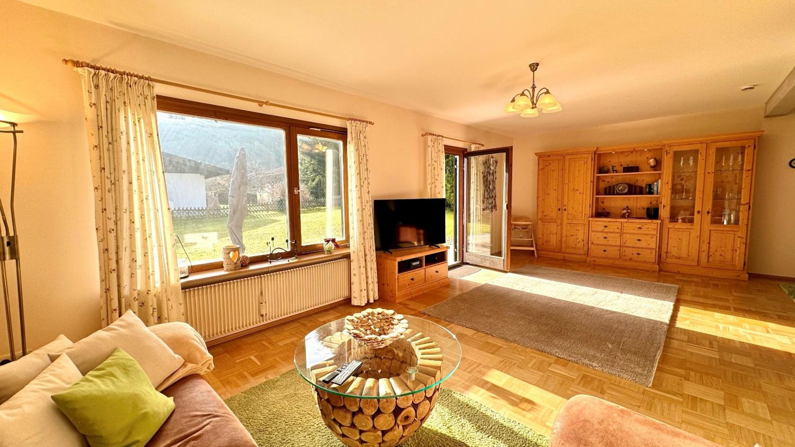 Three-Bedroom House photo 1