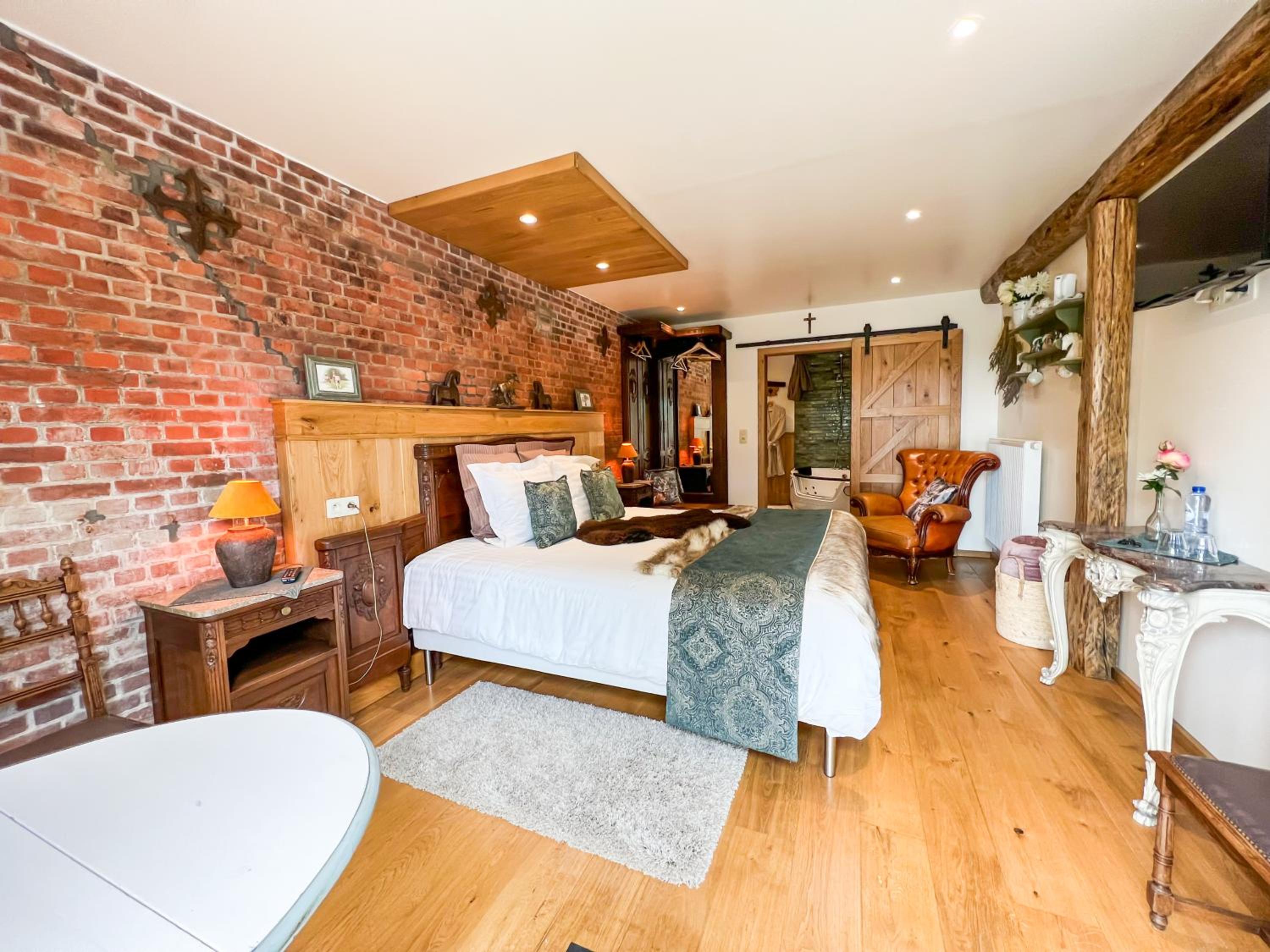 King Room with Spa Bath photo 1