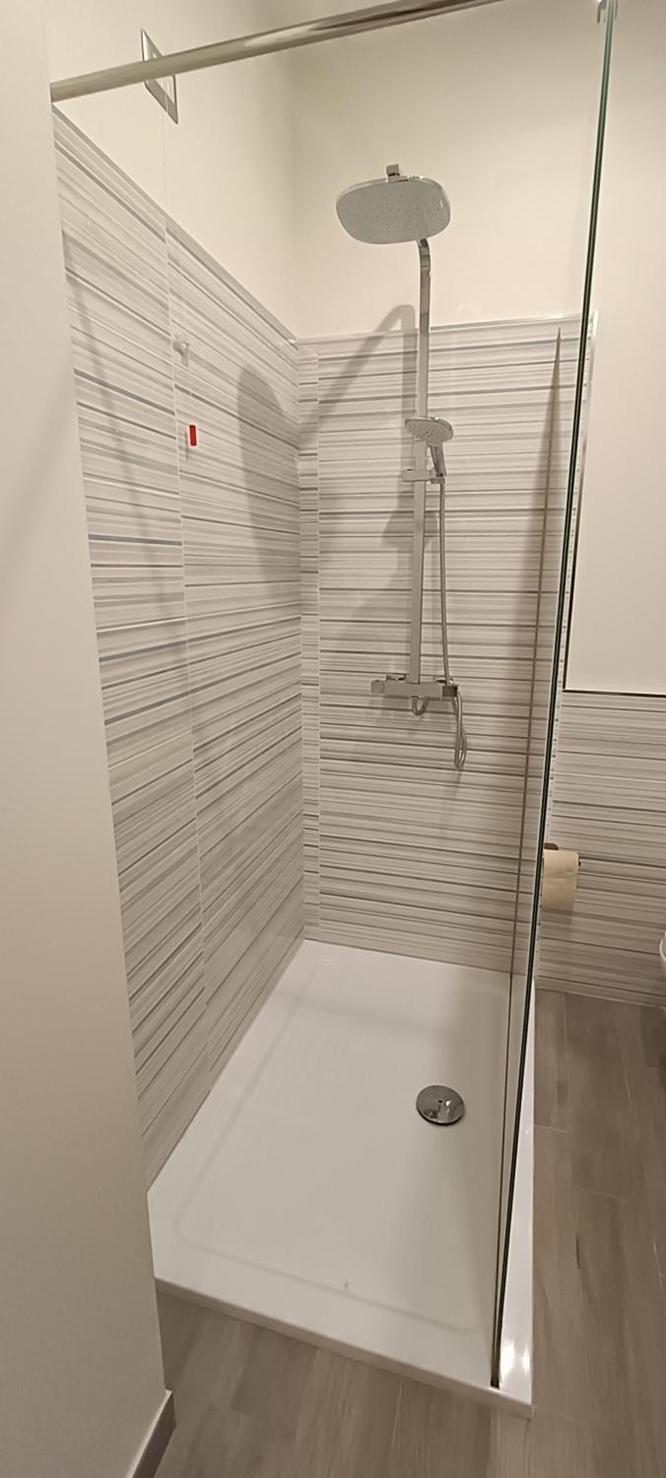 Quadruple Room with Private Bathroom photo 2