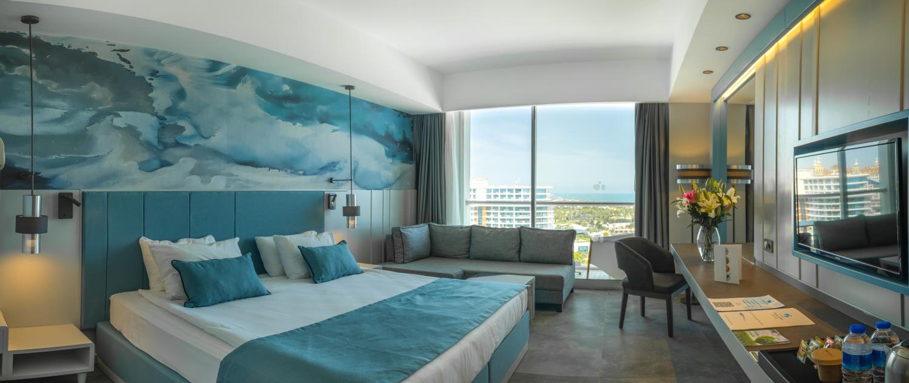 Double or Twin Room with Side Sea View