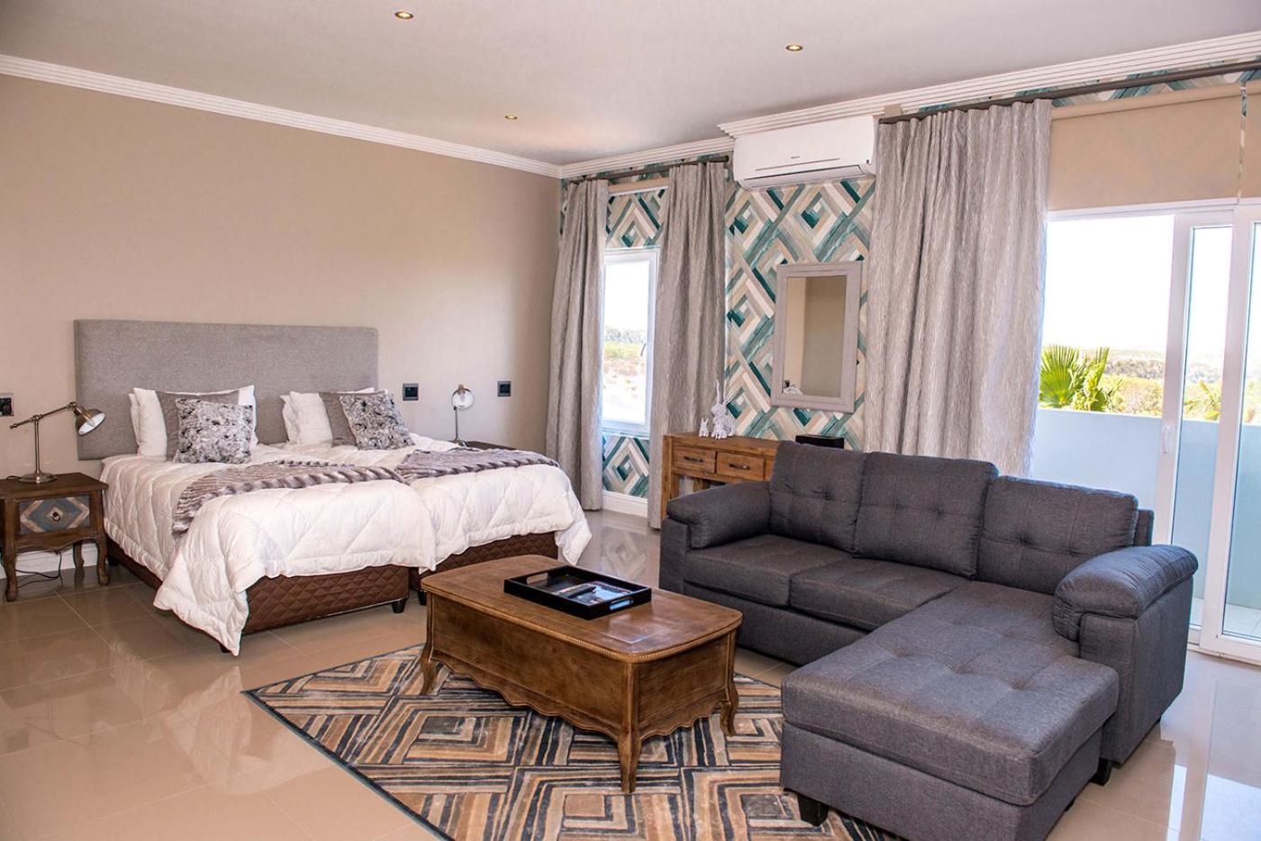 Suite with Pool View photo 2