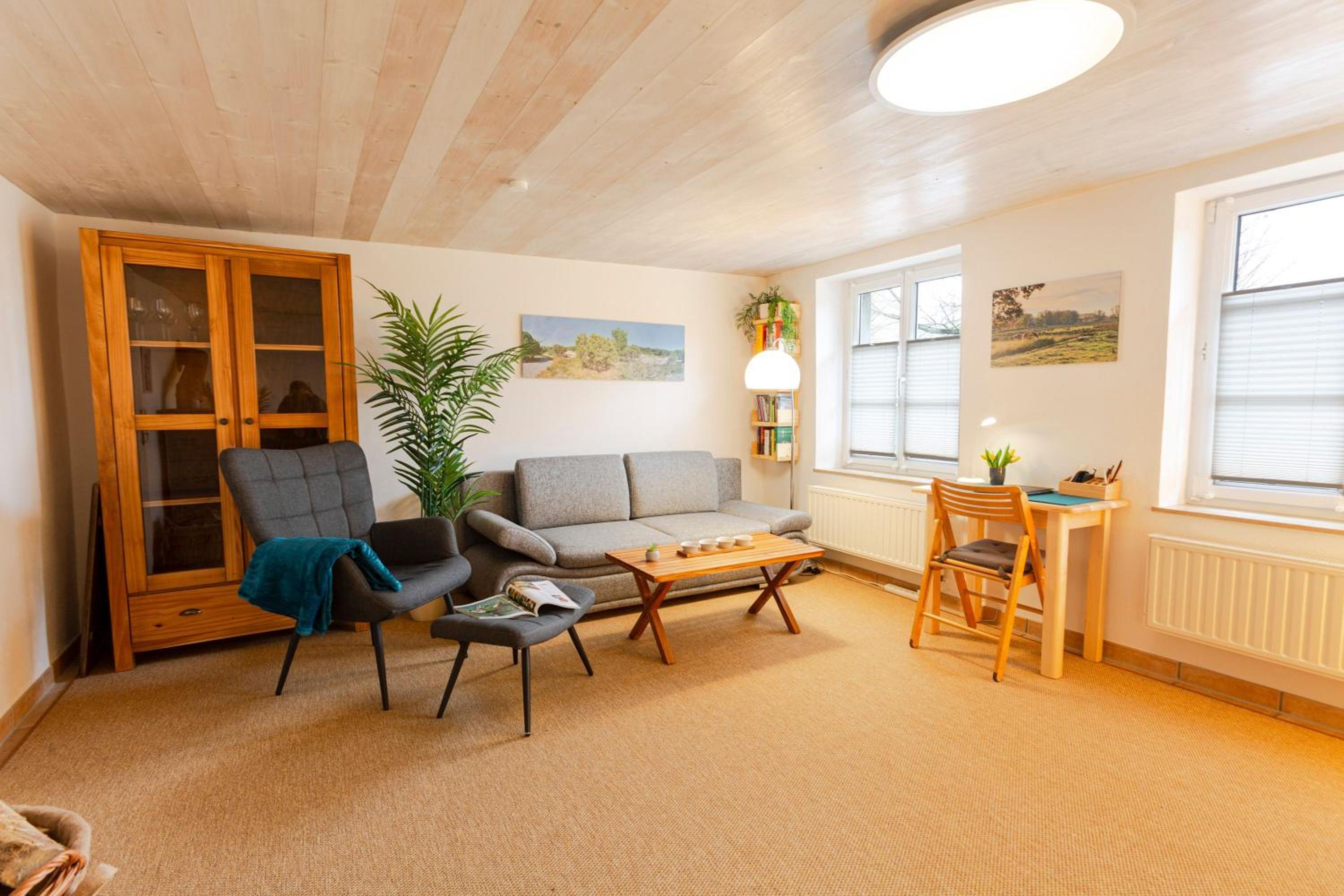 One-Bedroom Apartment with Terrace photo 1
