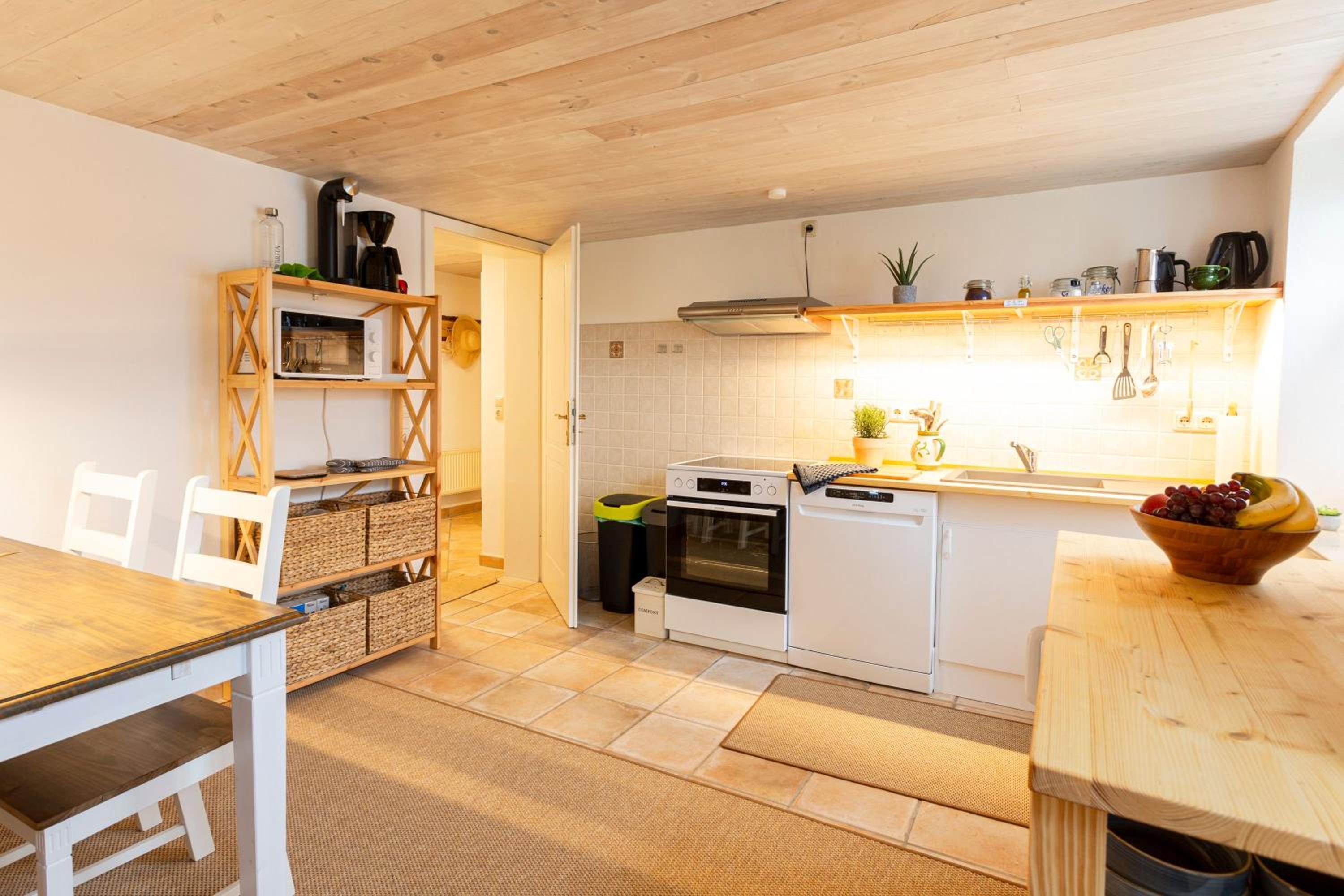 One-Bedroom Apartment with Terrace photo 2